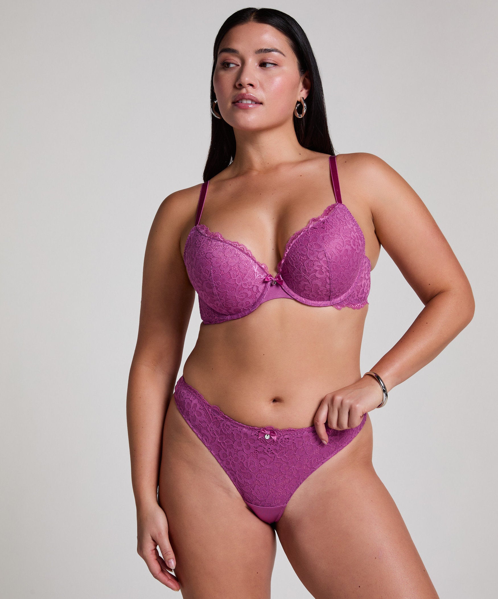 Hunkemoller_Marine Padded Push-Up Underwired Bra in Different Cup Sizes_301058_Cattleya Orchid_05