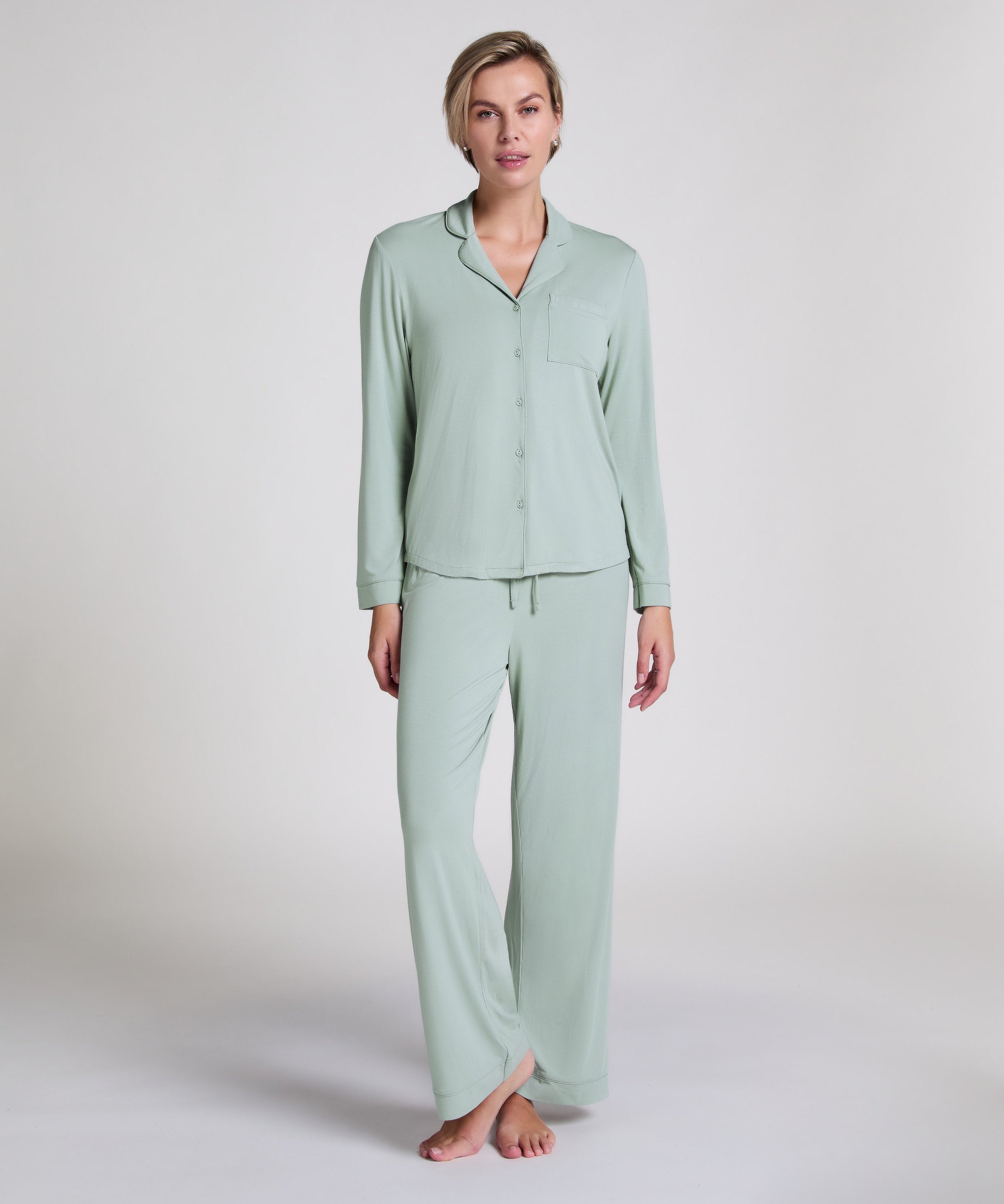 Hunkemoller_Essential Long Sleeve Jersey Jacket_301468_Iceberg Green_03