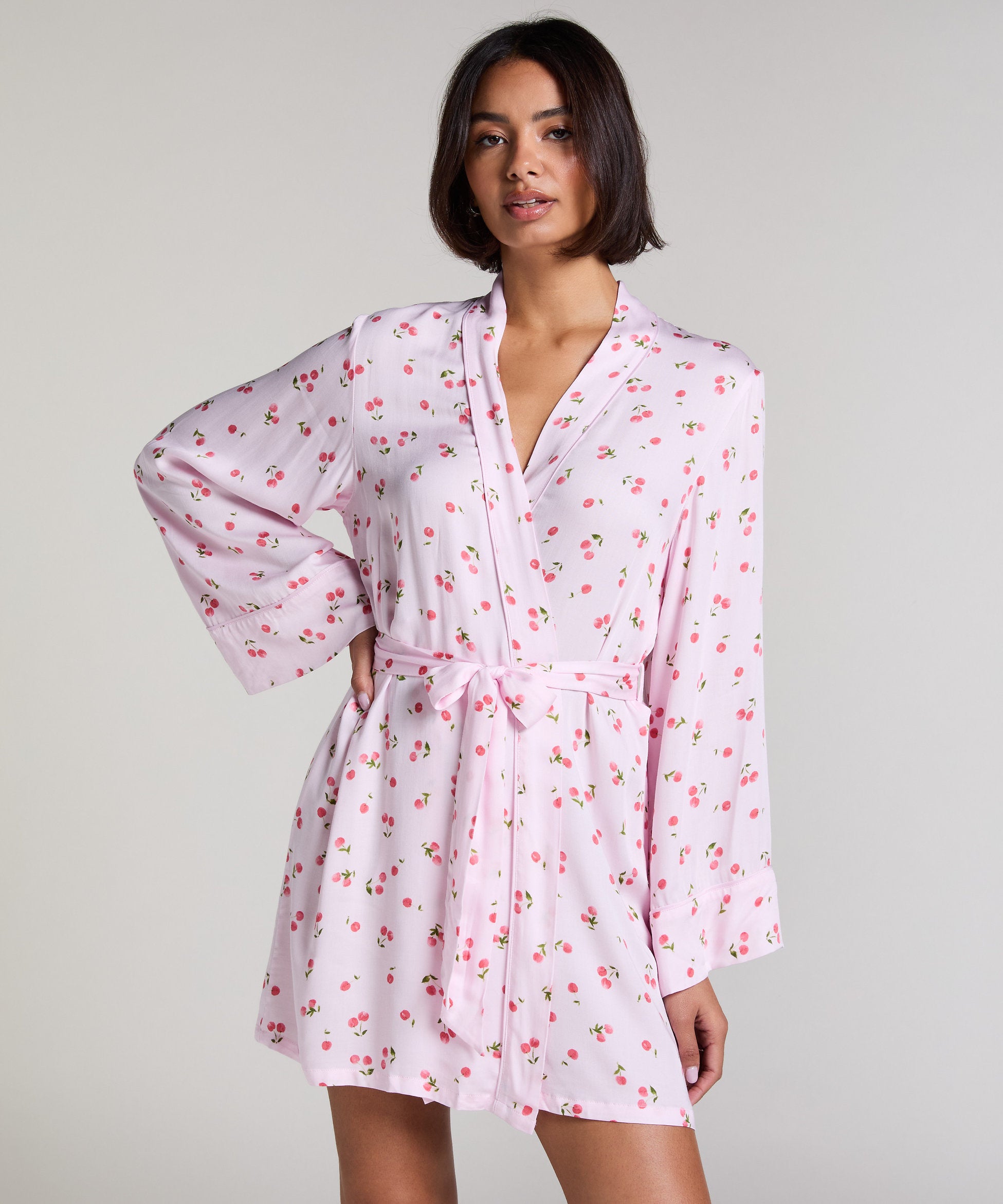 Hunkemoller_Satin Kimono - Pink_301649_Pink_01