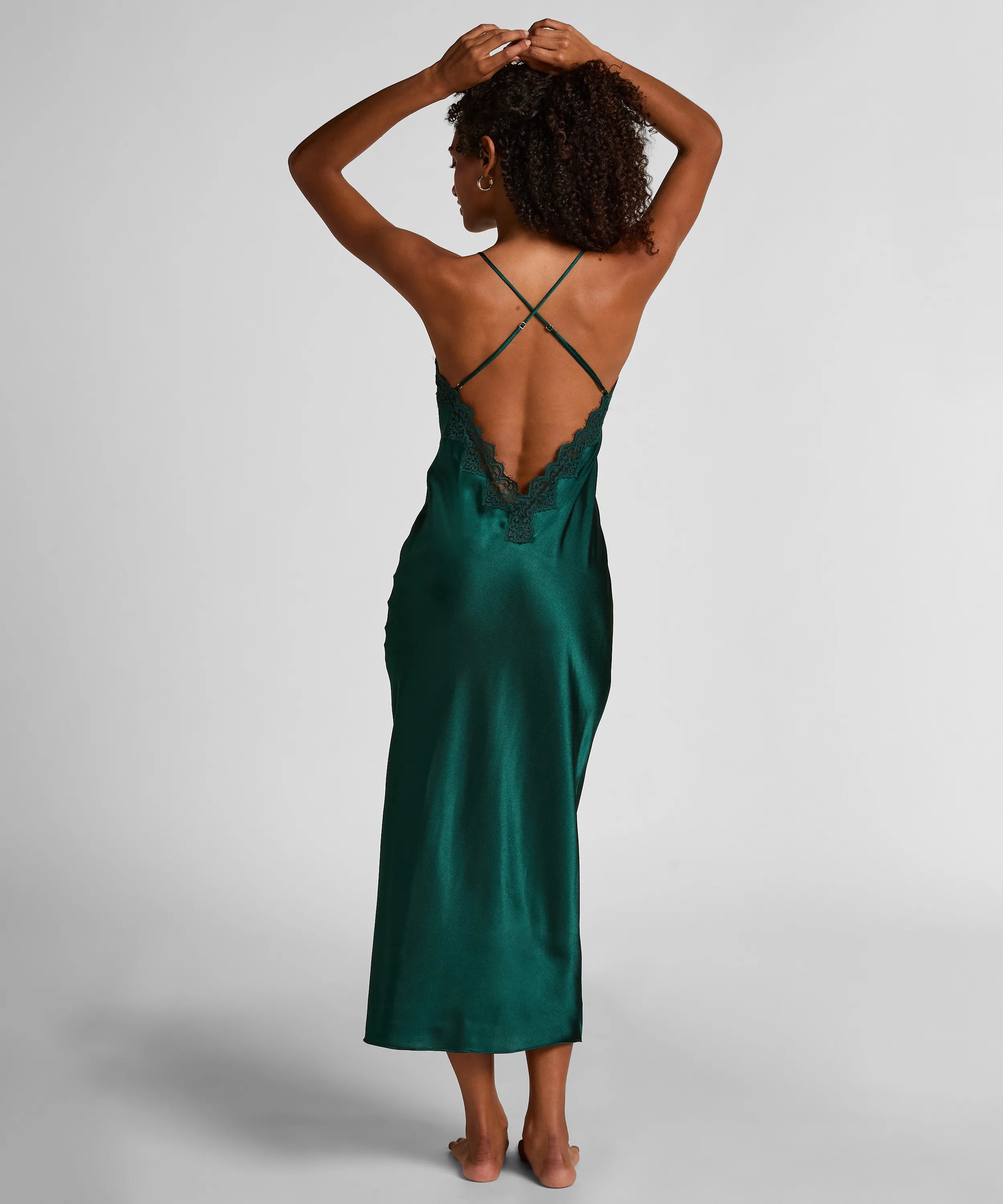 Hunkemoller_Green_Mya Slipdress_302697_Ponderosa Pine_03