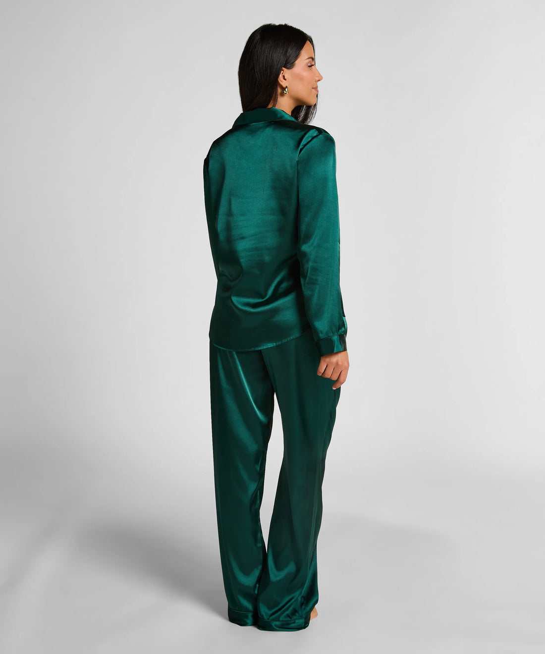Hunkemoller_Green_Pyjamaset Satin_302698_Ponderosa Pine_02
