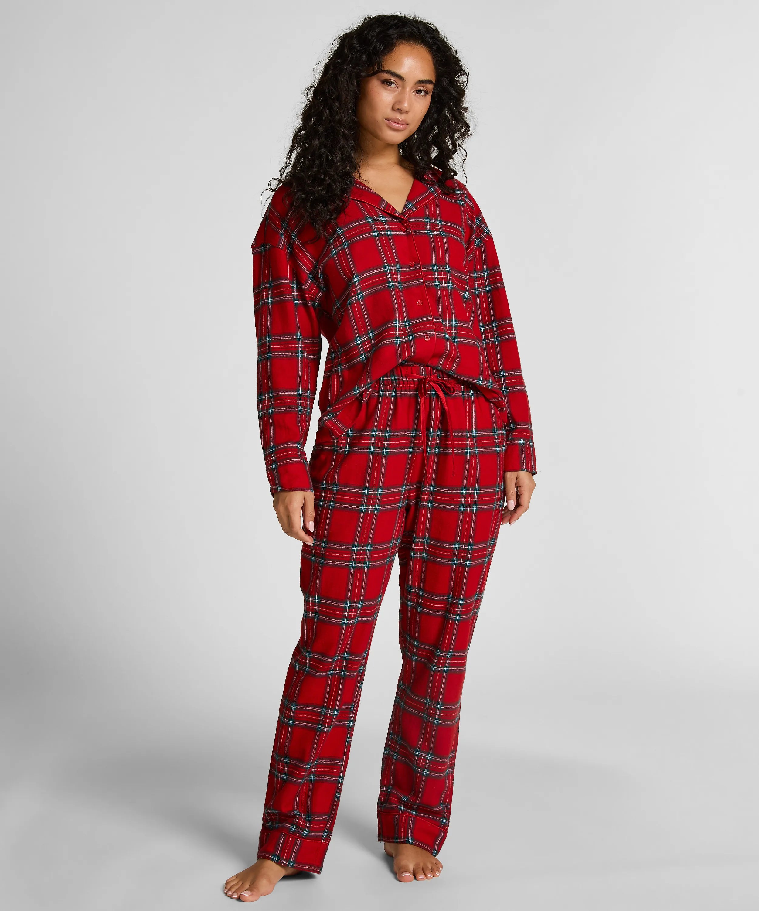 Hunkemoller_Red_Flannel Pyjama Set_302782_Salsa_01