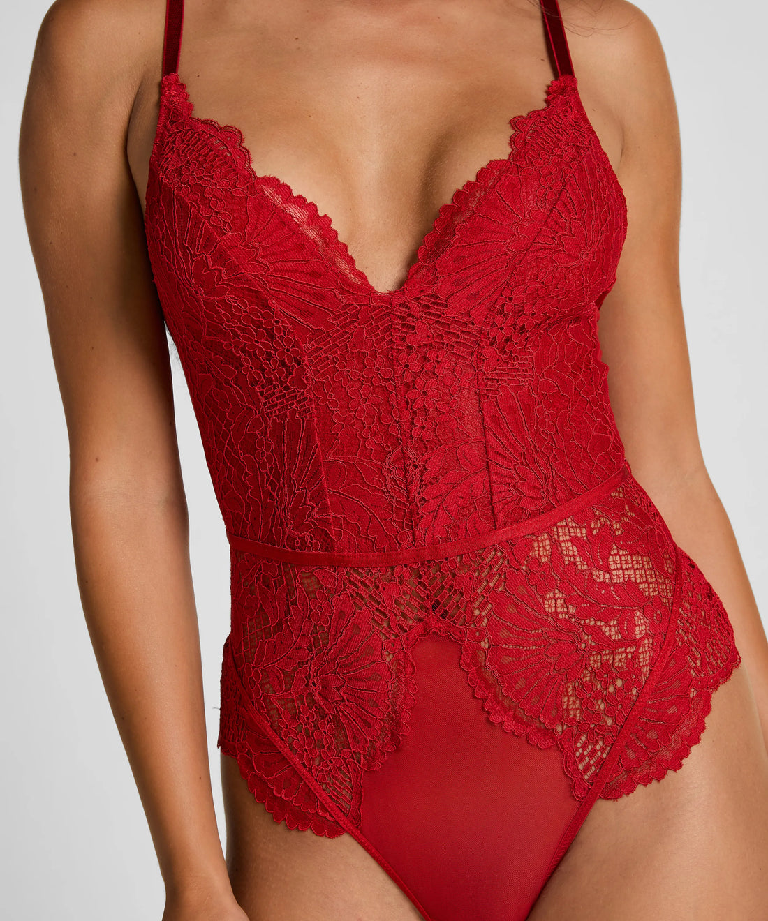 Hunkemoller_Red_Whitney Body_303327_Chili Pepper_02