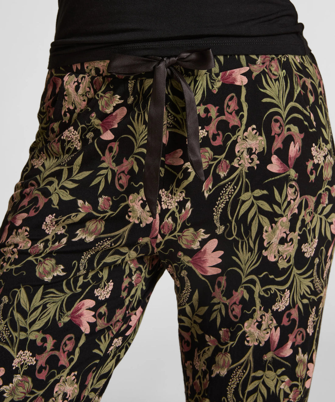 Hunkemoller_Black_Jersey Pyjama Pants_303577_Caviar_02