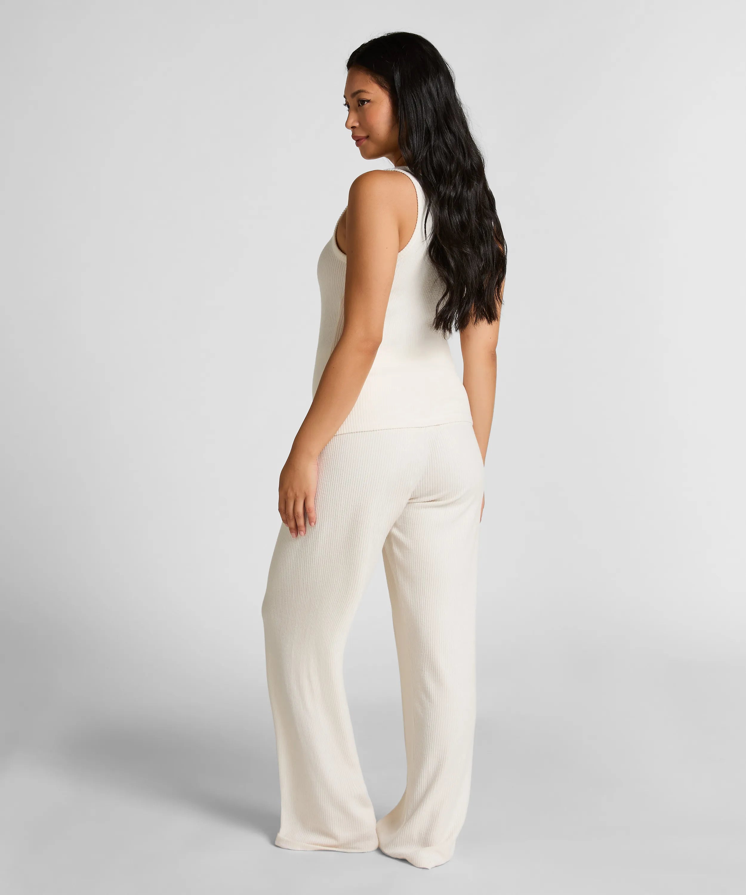 Hunkemoller_White_Singlet Brushed Jersey Rib_303583_Gardenia_04