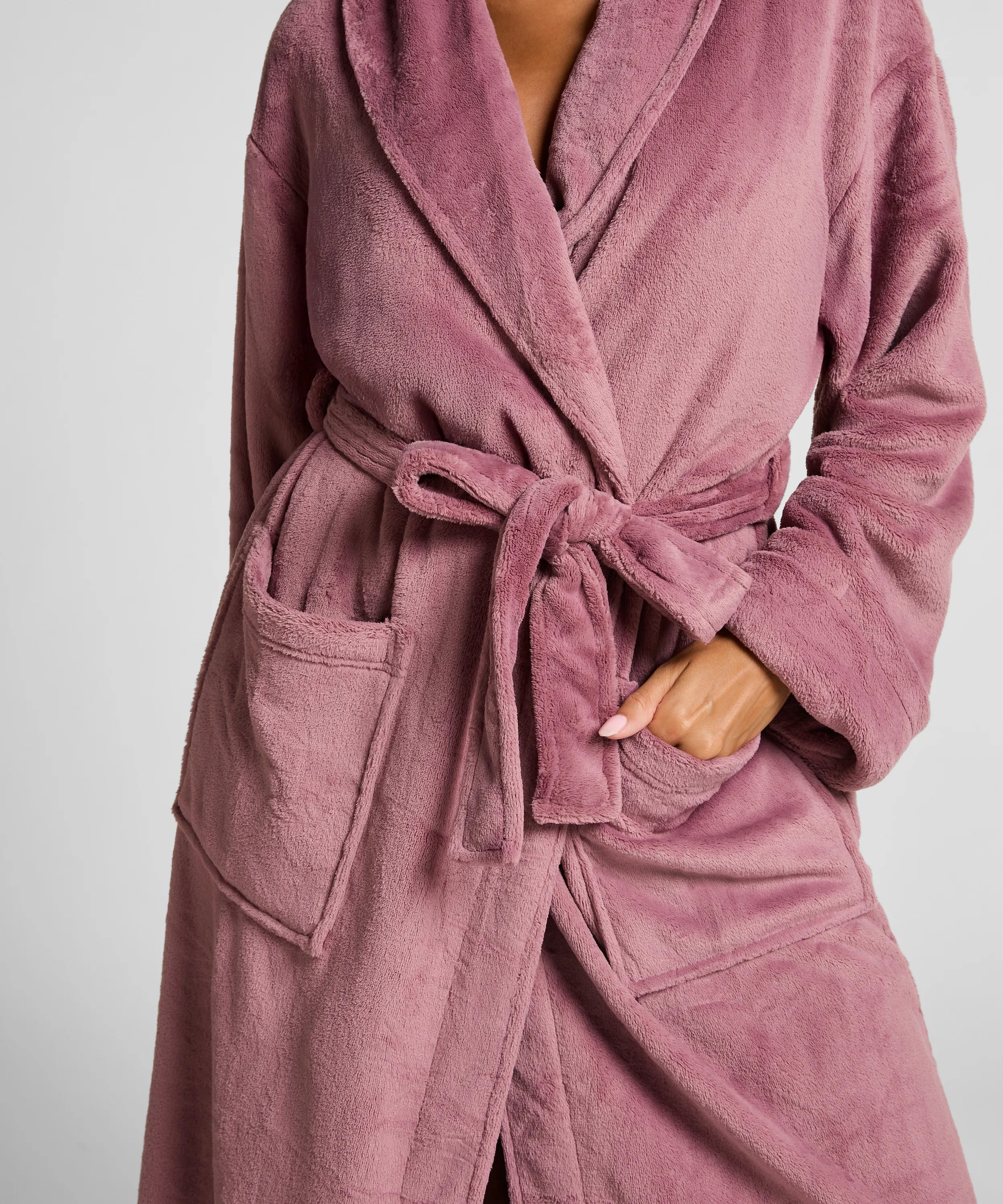 Hunkemoller_Purple_Soft Fleece Bathrobe_303664_HKM Purple_02