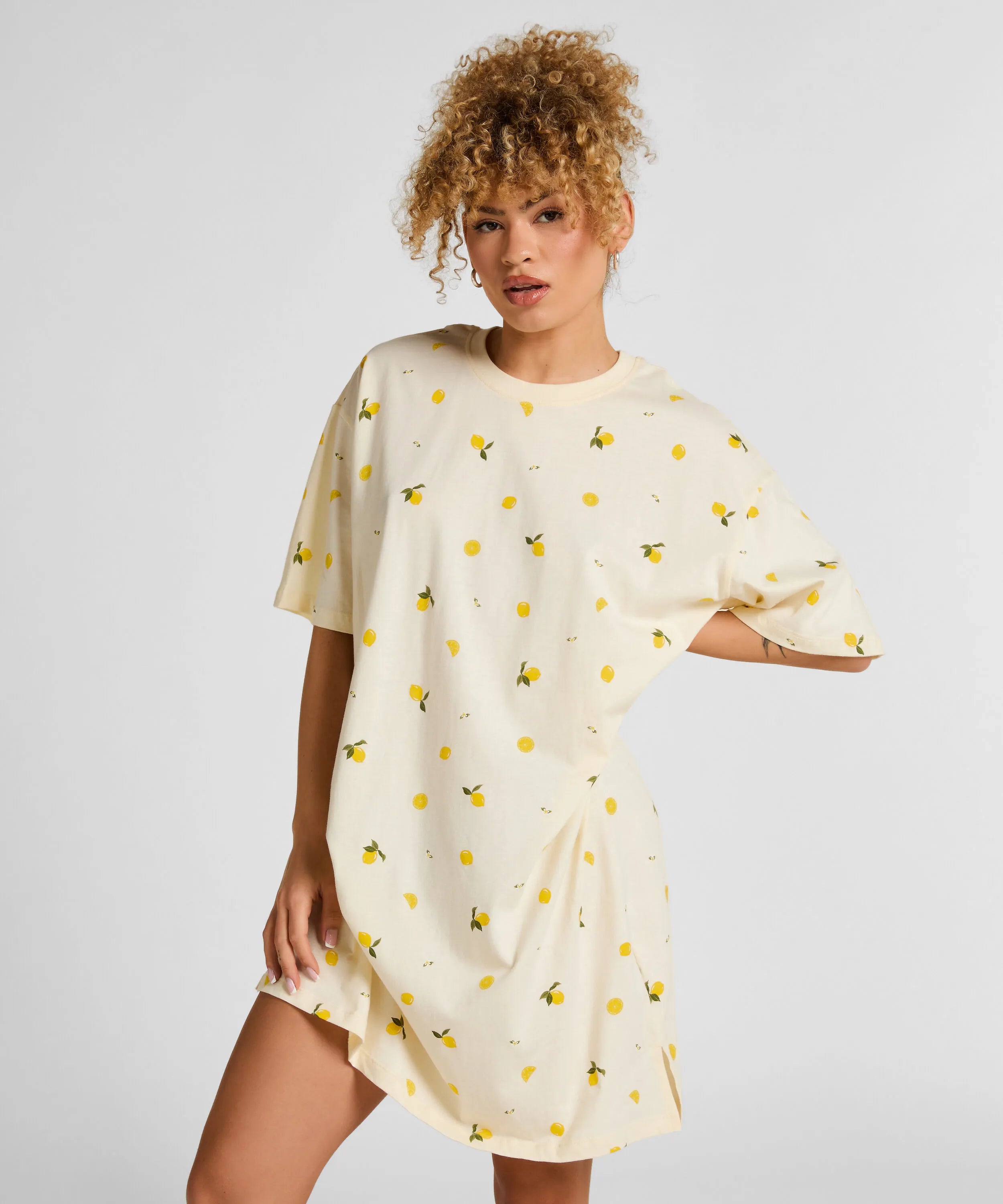 Hunkemoller White Women Round Neck Nightshirt SKU: 304668_White Image 01