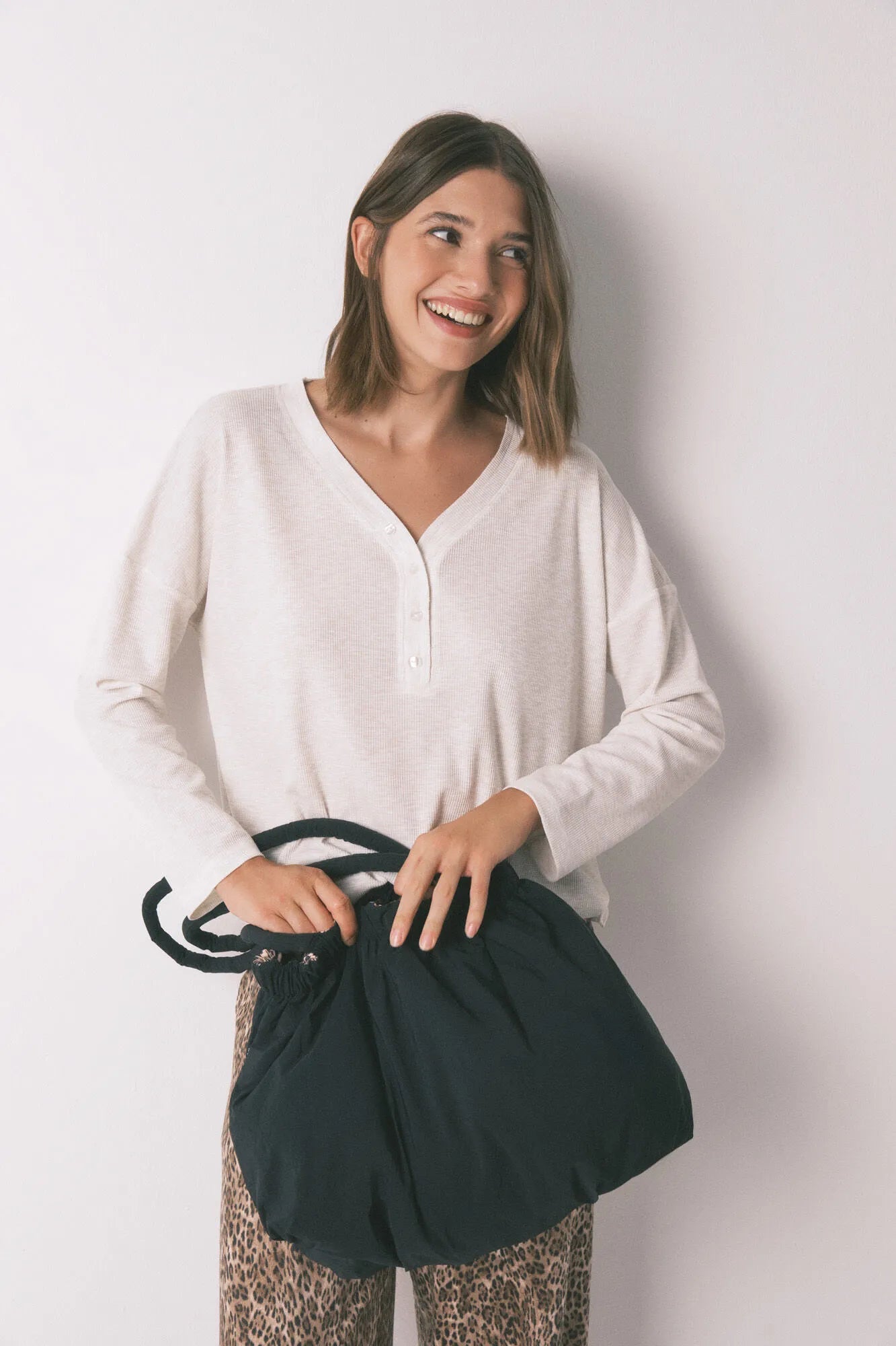 Women Secret_Nude_Animal Print Reversible Nylon Handbag_3062337_39_01