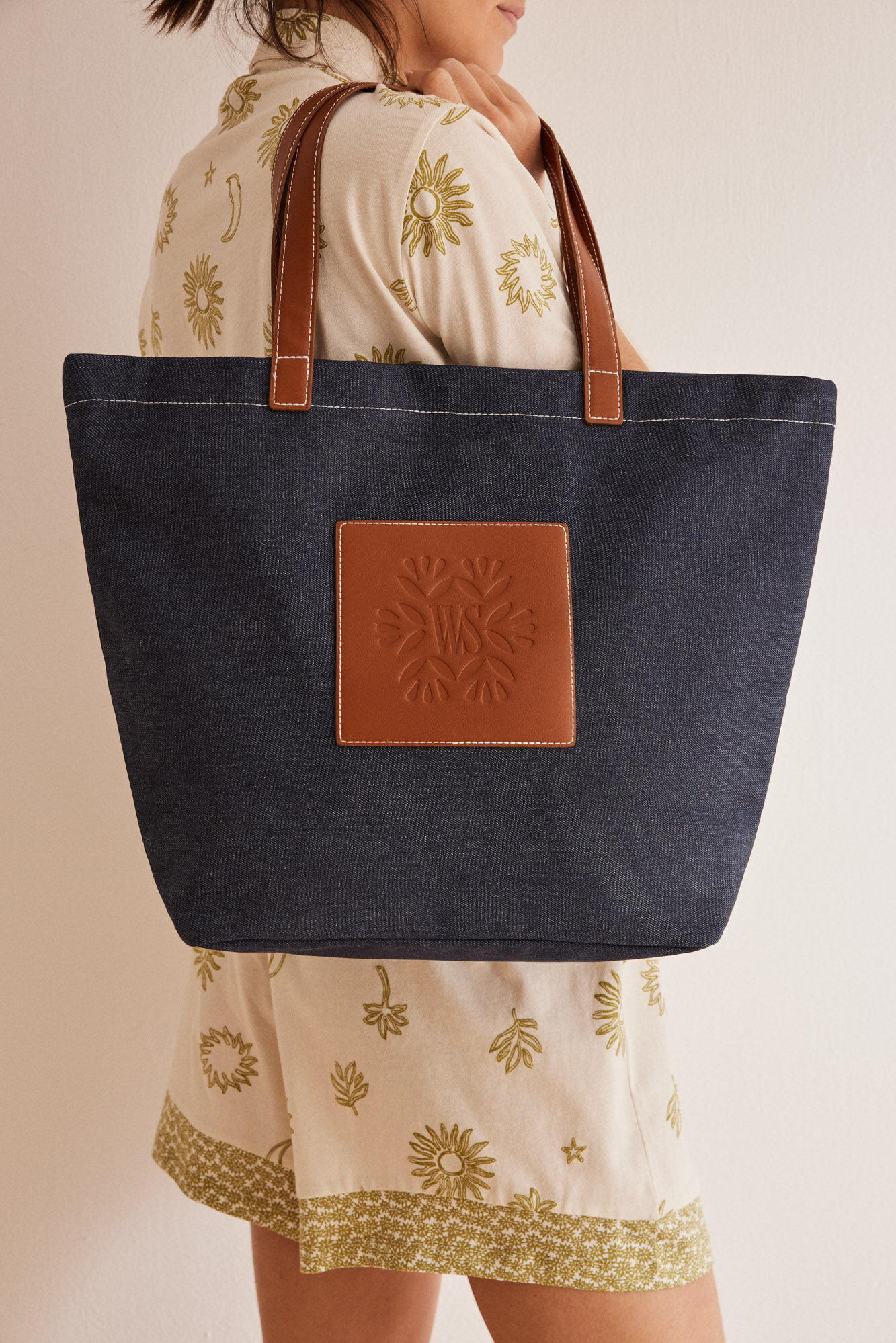 Blue Handbag_3067356_17_01