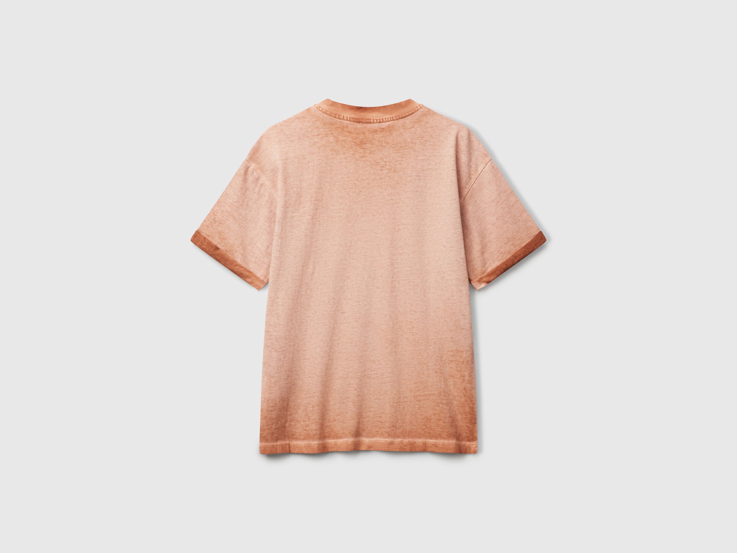 Benetton_Oversized T-Shirt with Embroidery_3085C10P9_9N4_02