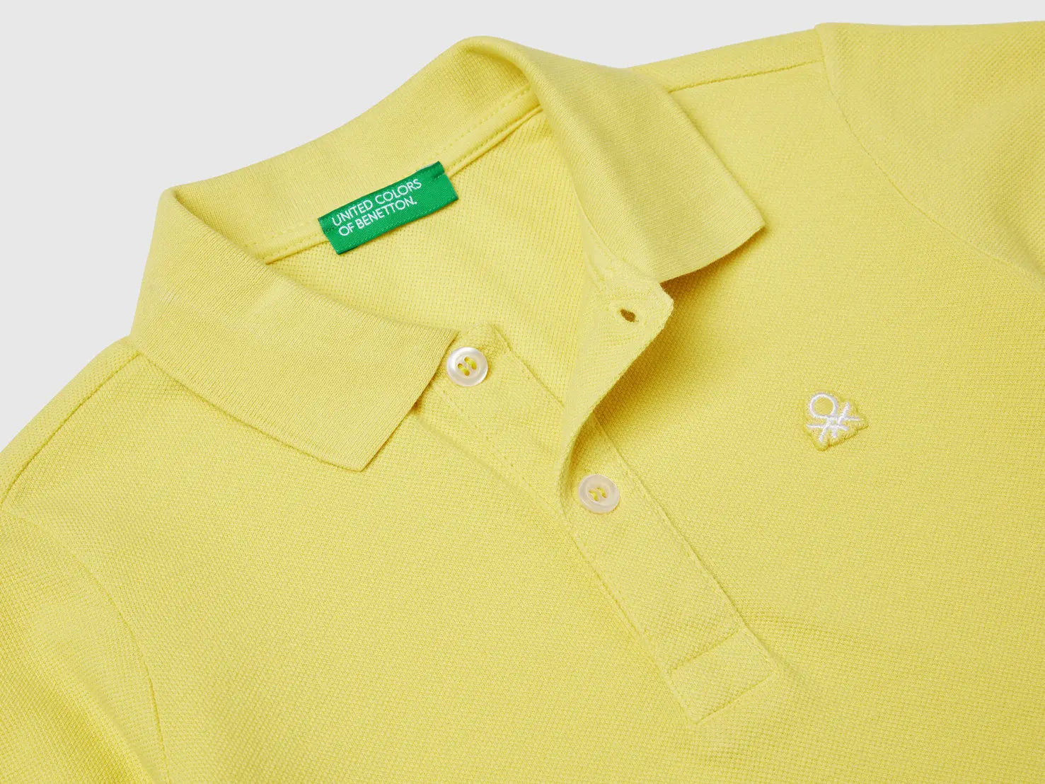 Benetton_Short Sleeve Polo in Pure Cotton_3089G3008_1T1_03