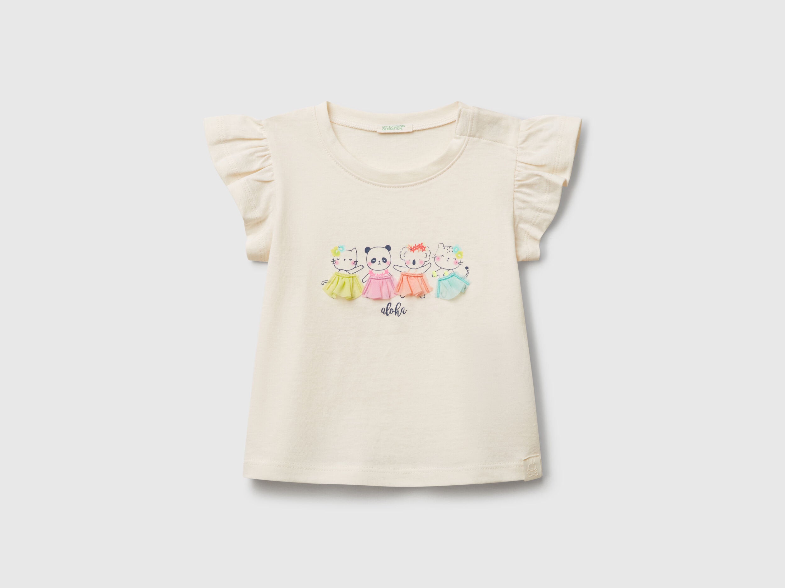 Benetton_T-Shirt with Print and Applique_3096A106F_0R2_01