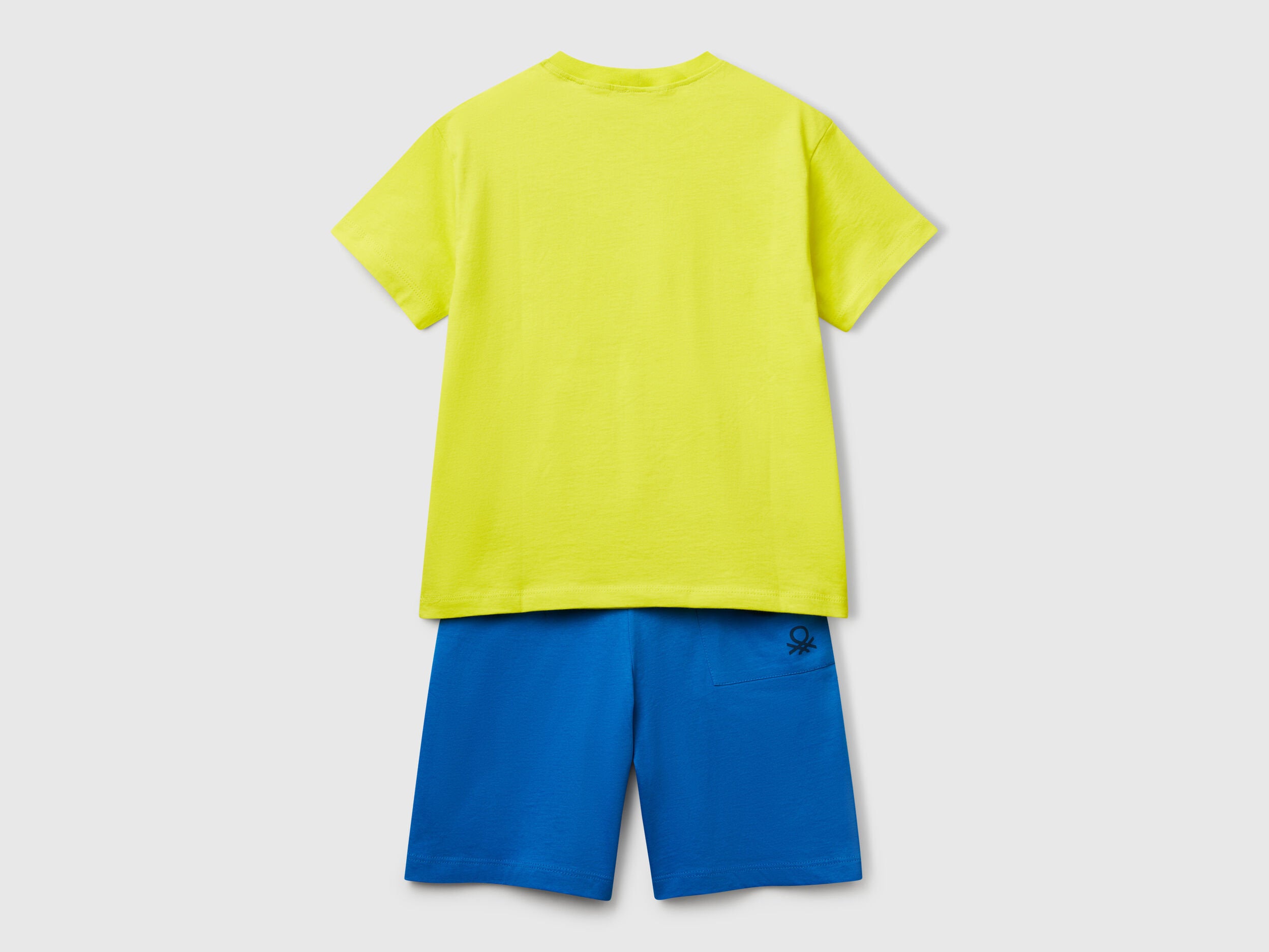 Benetton_Set T-Shirt+Shorts_3096CK00D_29B_02