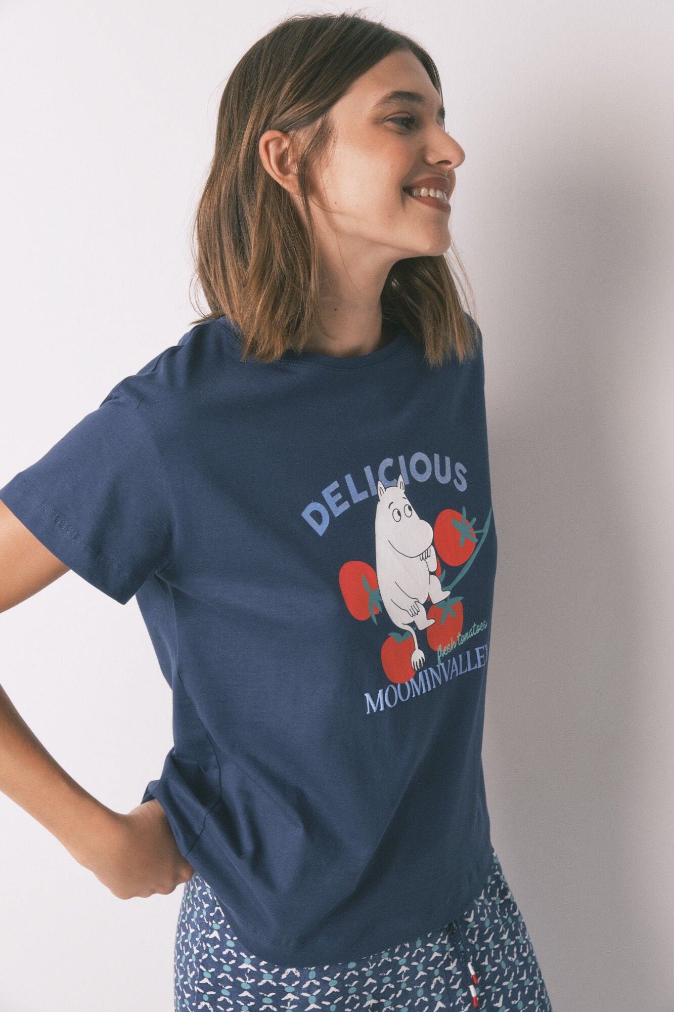 Women Secret_Dark Blue_100% Cotton Moomin Capri Pyjamas in Blue_3132101_11_03