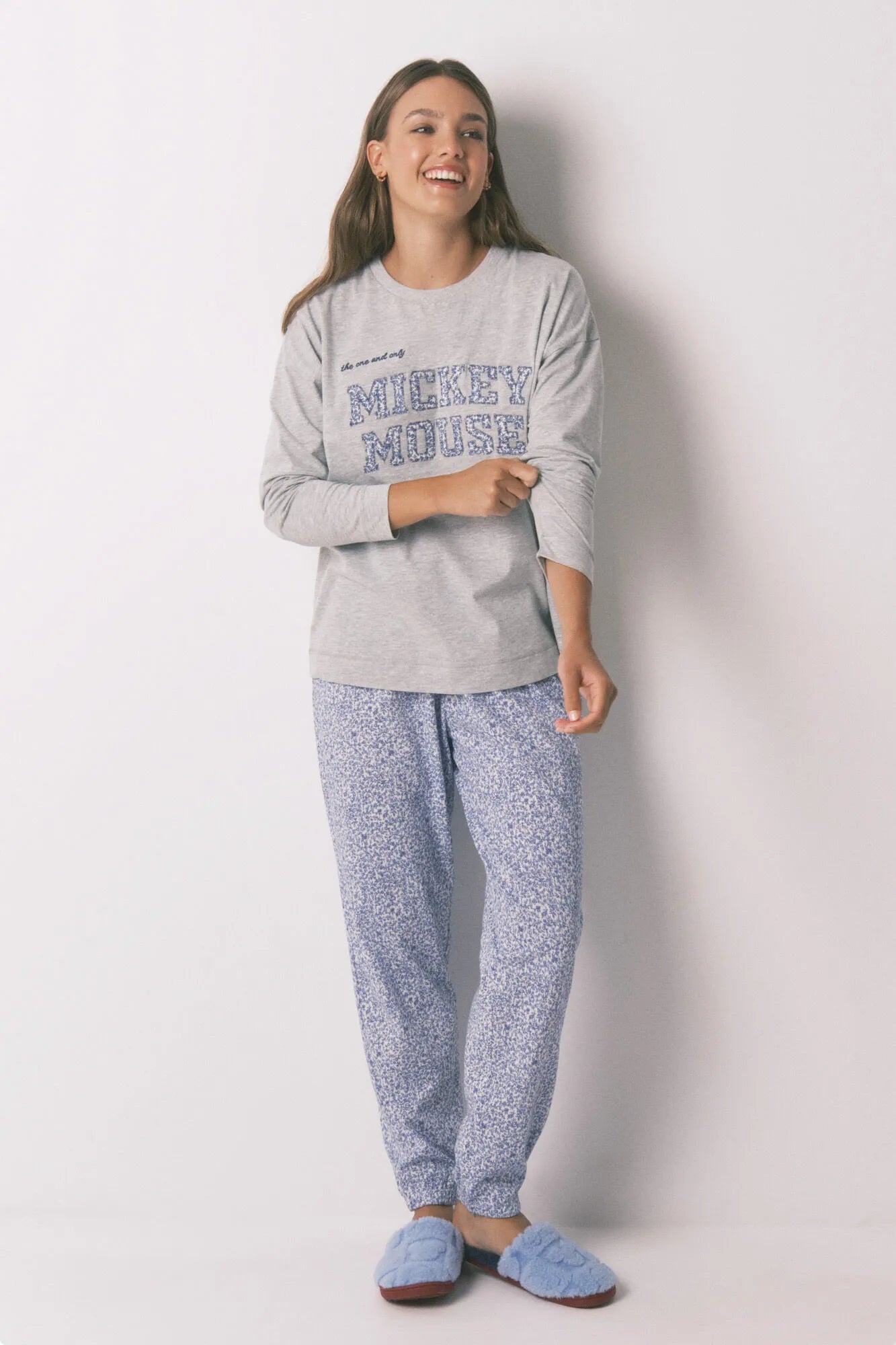 Women Secret_Dark Grey_Long Grey Mickey Cotton Pyjamas_3132123_41_01