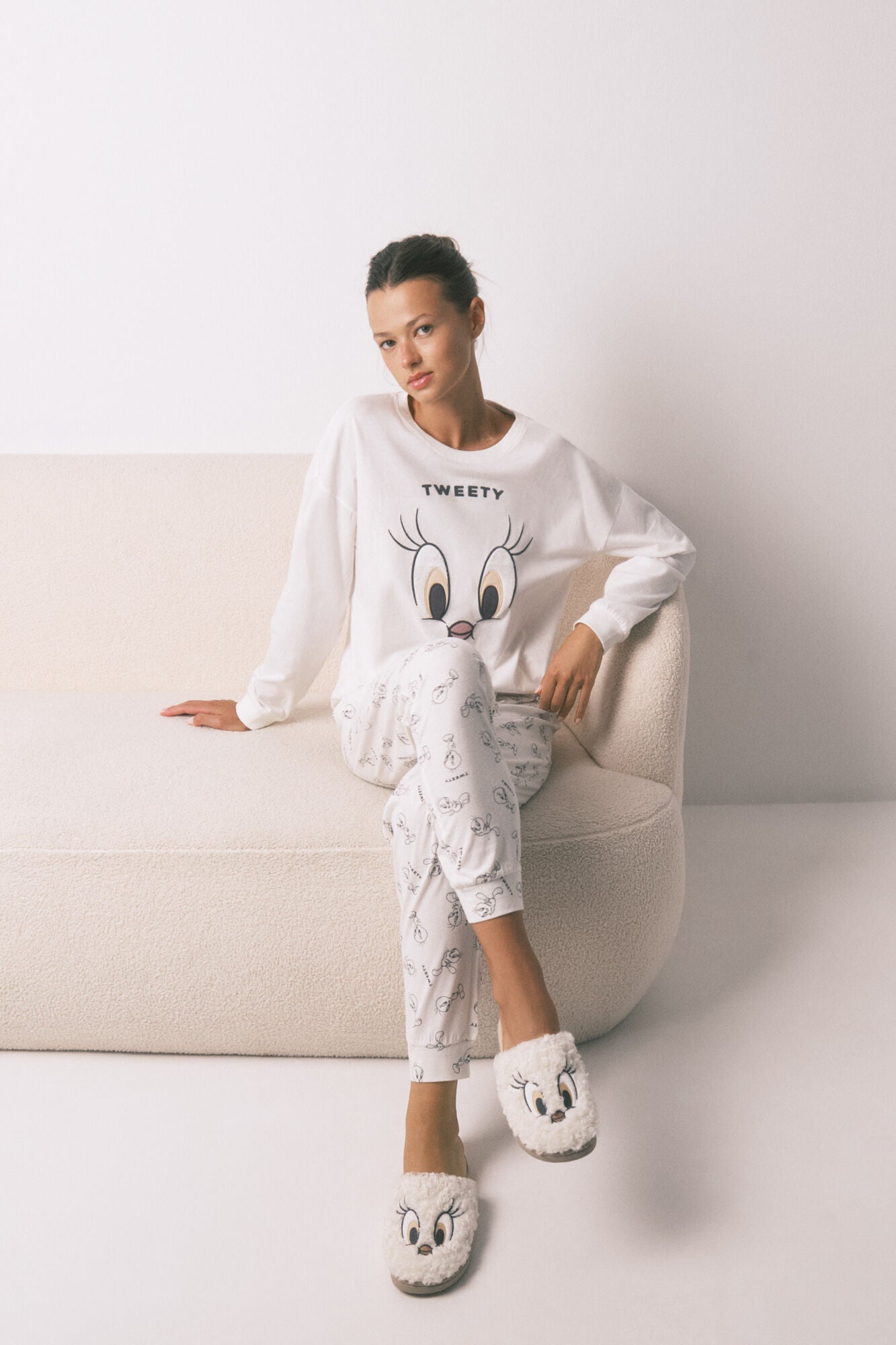 Women Secret_Ivory_Tweety Bird 100% Cotton Long Pyjamas_3132125_96_06