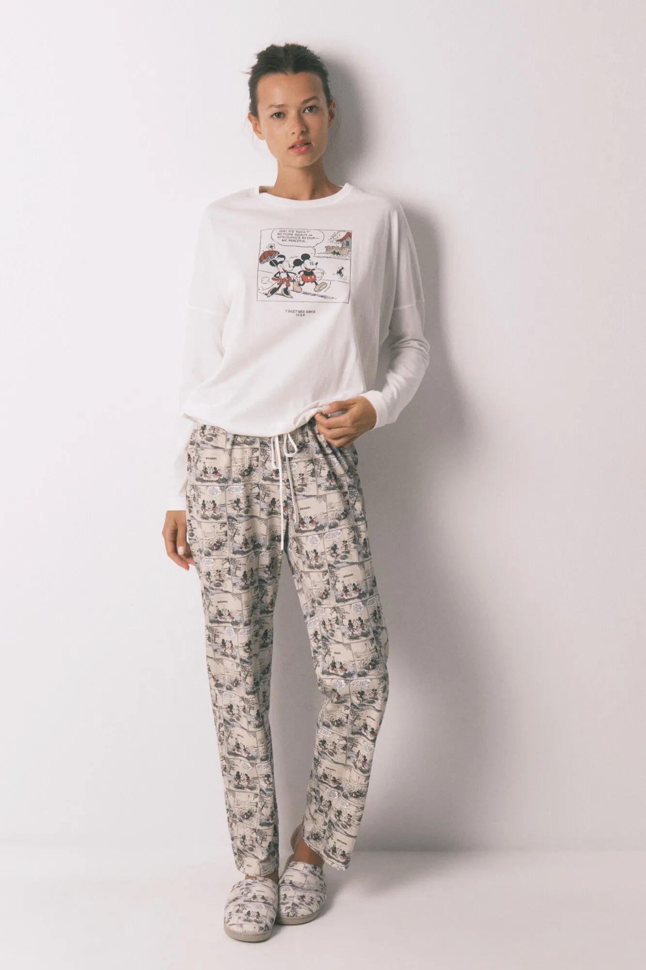 Women Secret_Ivory_100% Cotton White Mickey Mouse Long Pyjamas_3132149_96_01