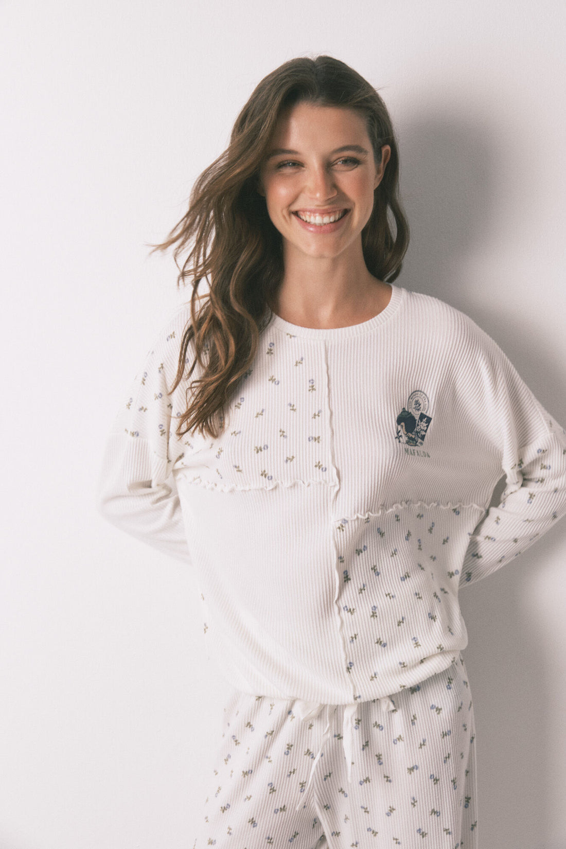 Women Secret_Ivory_Mafalda Ivory 100% Cotton Ribbed Long Pyjamas_3132154_96_02