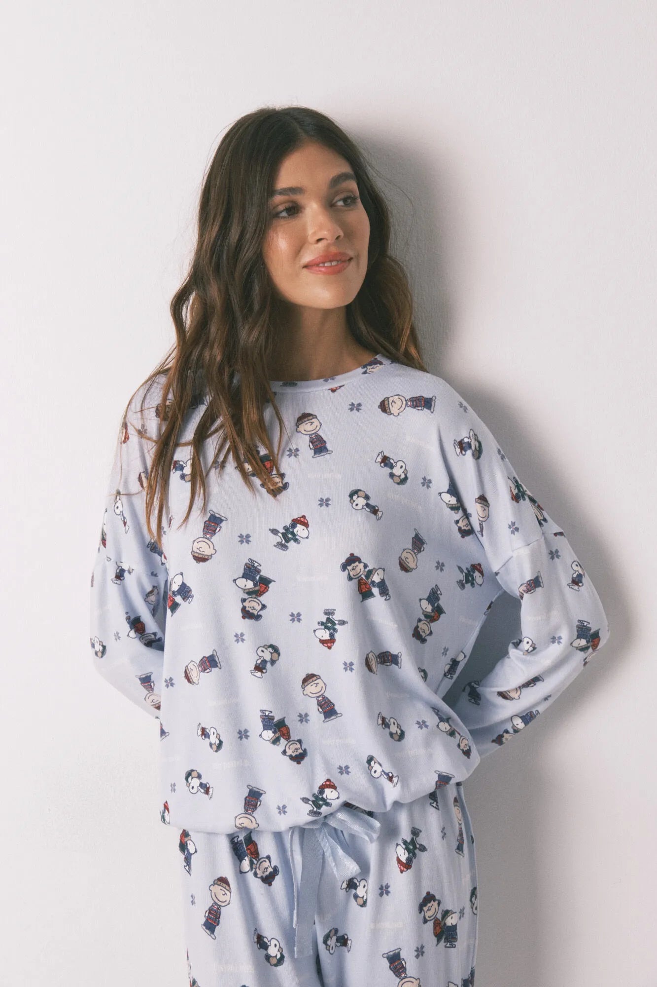 Women Secret_Blue Print_Super Soft Snoopy Long Pyjamas_3132225_19_02