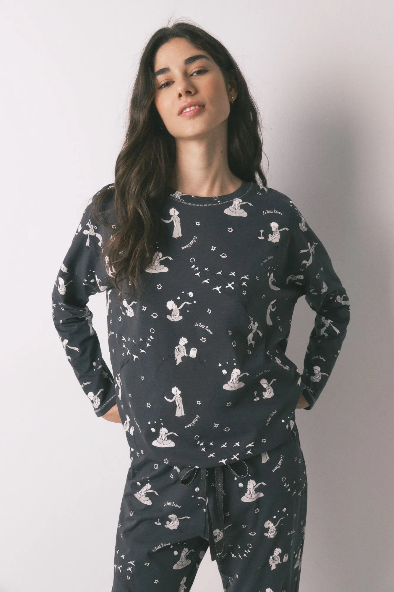 Women Secret_Charcoal Grey_Grey 100% Cotton Long Pyjamas El Principito_3133477_40_01