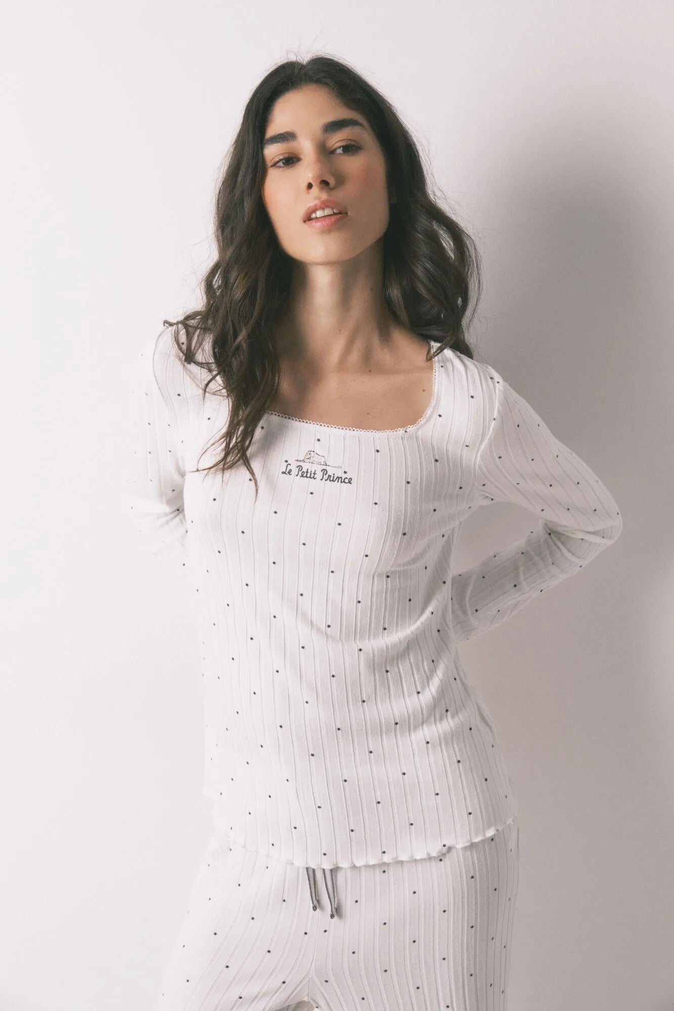 Women Secret_Ivory_White Ribbed Star Print Long Pyjamas_3133481_96_01