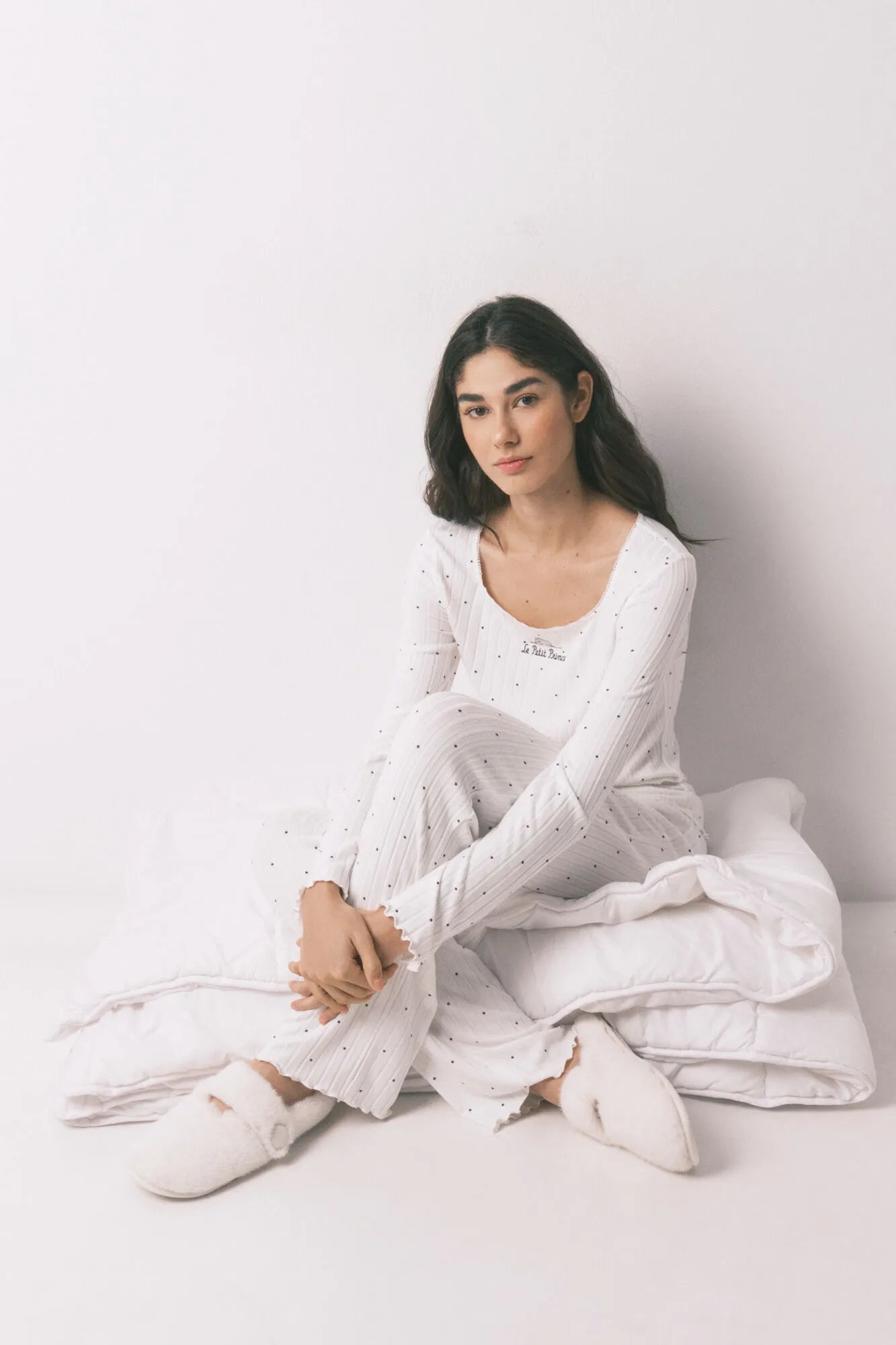 Women Secret_Ivory_White Ribbed Star Print Long Pyjamas_3133481_96_02