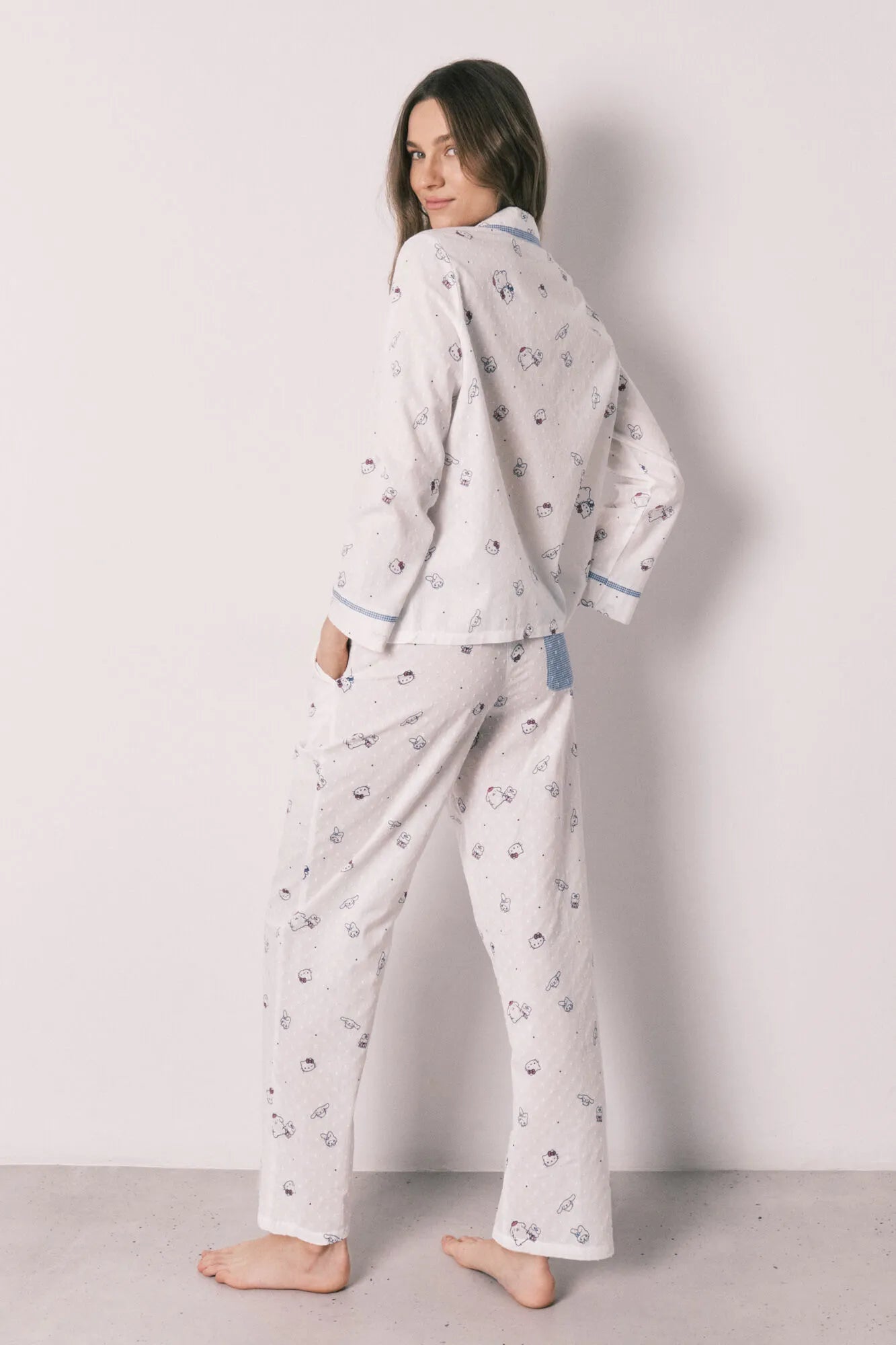 Women Secret Ivory Women Cotton Classic Long Pyjamas Hello Kitty SKU: 3133508_96 Image 02