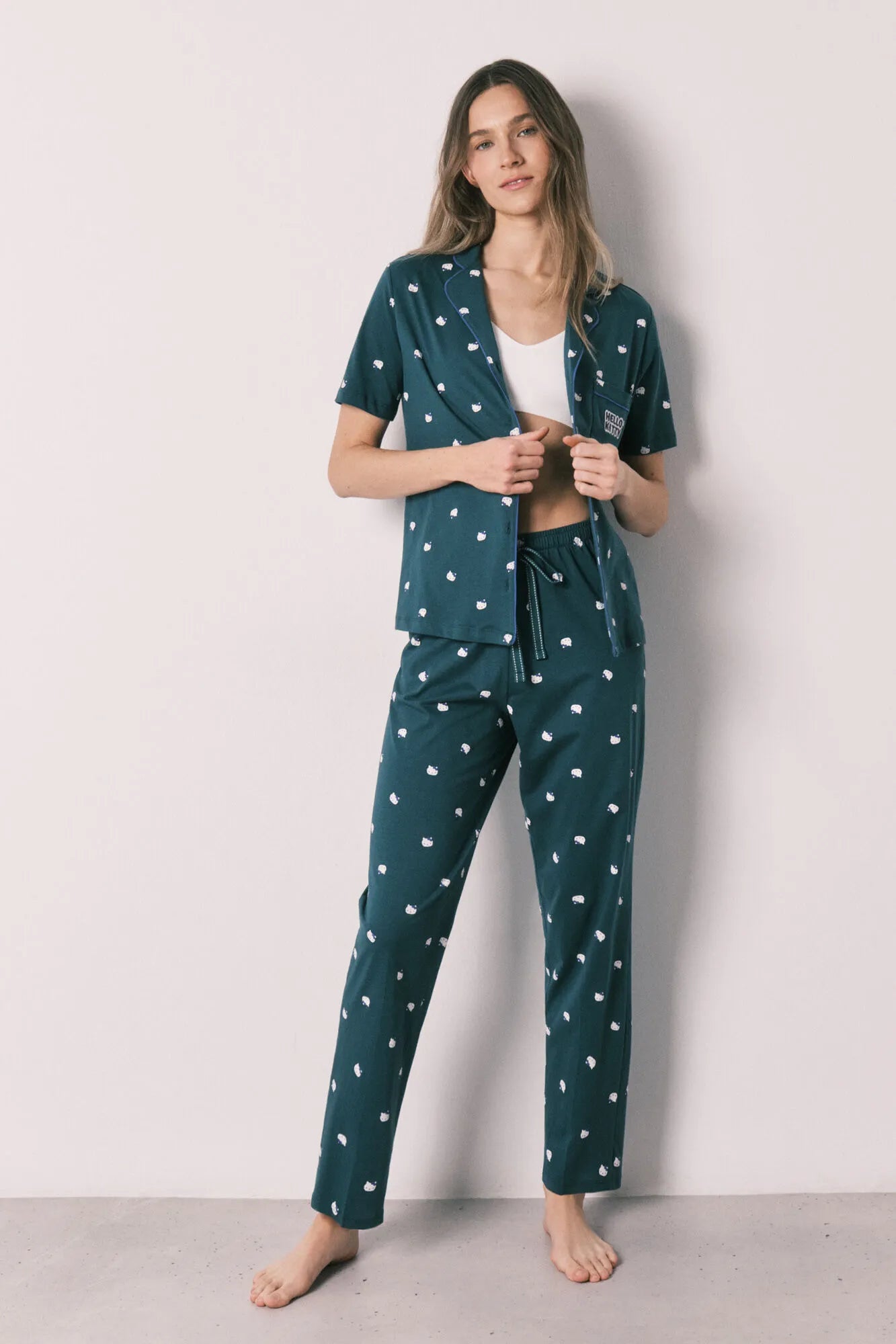 Women Secret Green Print Women Cotton Classic Short Sleeve Pyjamas Hello Kitty SKU: 3133517_29 Image 02