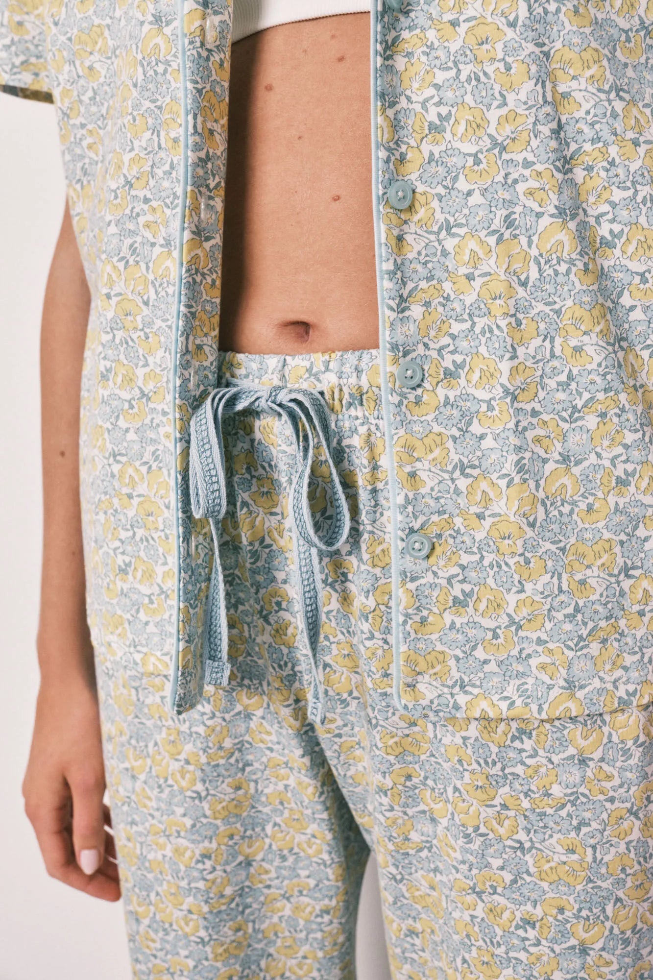 Women Secret Yellow Print Women Floral Cotton Classic Long Pyjamas SKU: 3133530_09 Image 04