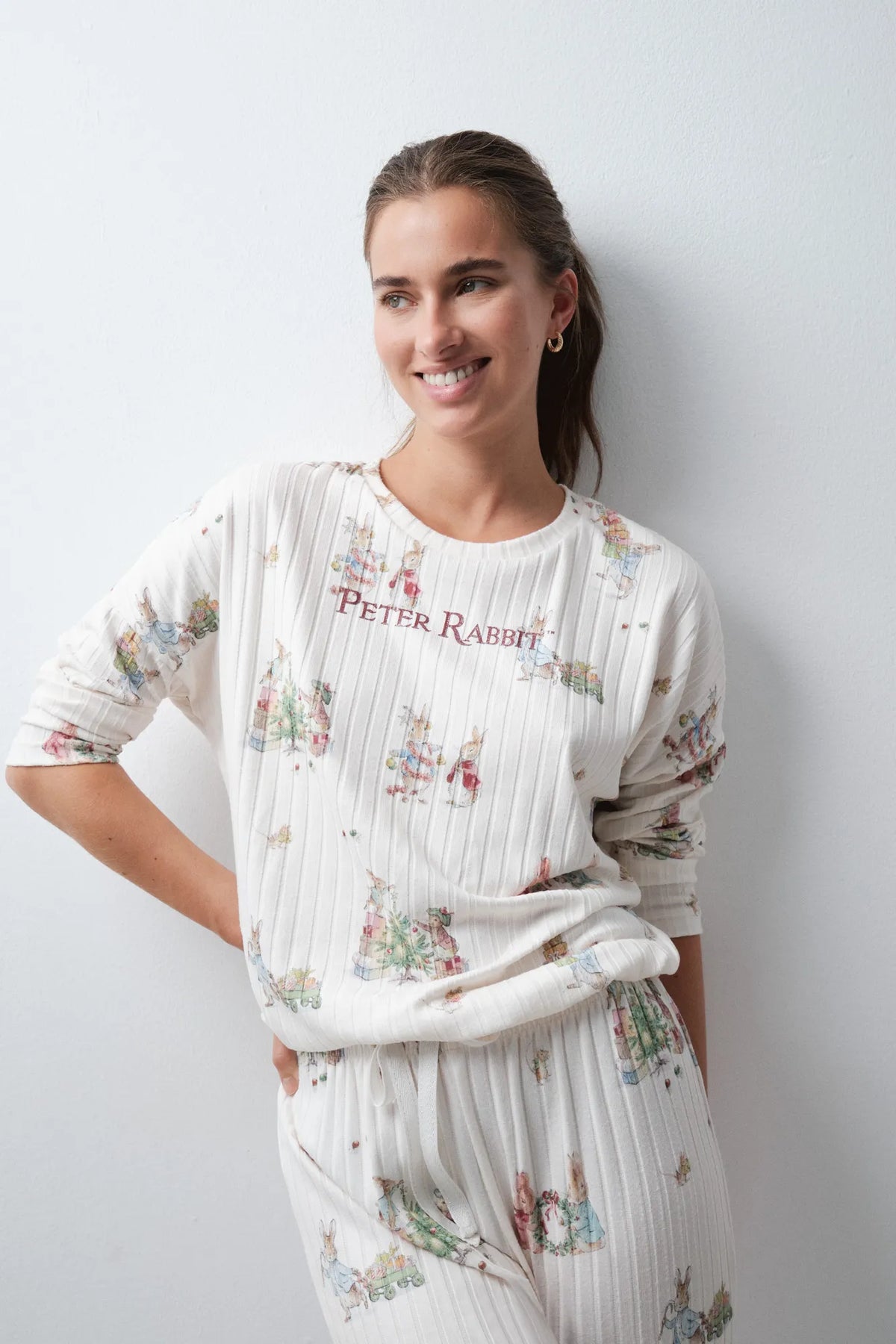 Women Secret White Print Women Petter Rabbit Print Long Pyjamas SKU: 3134145_97 Image 01
