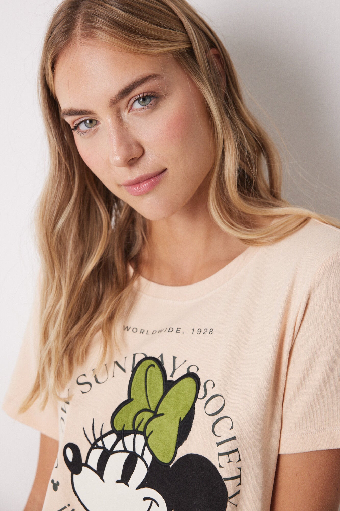 Women Secret_Minnie Long Pajamas with Short Sleeve_3139840_70_02