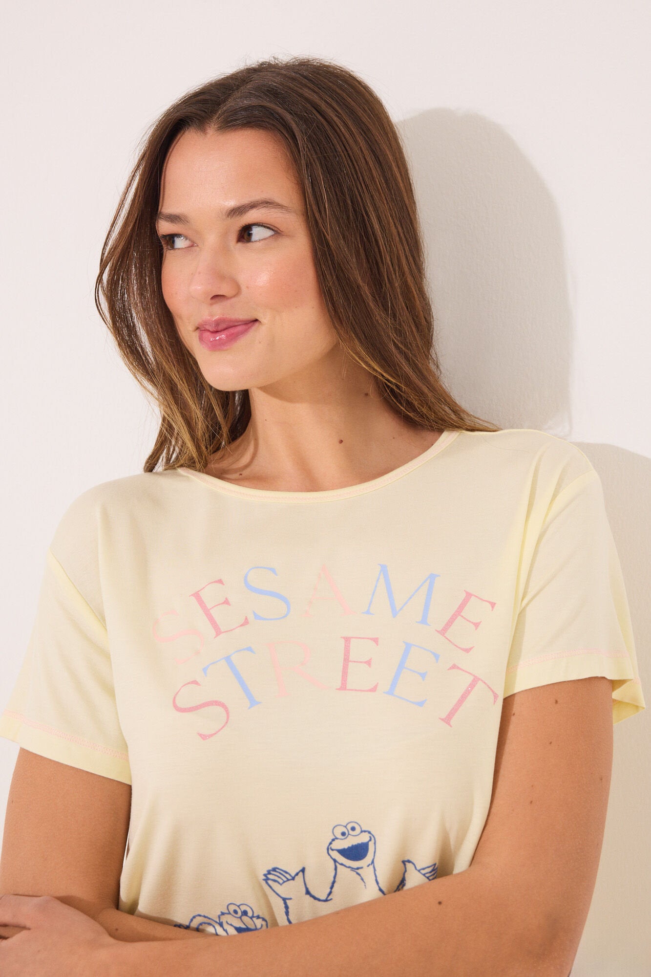 Women Secret_Yellow Soft Touch Viscose Pyjamas "Sesame Street"_3139869_04_01