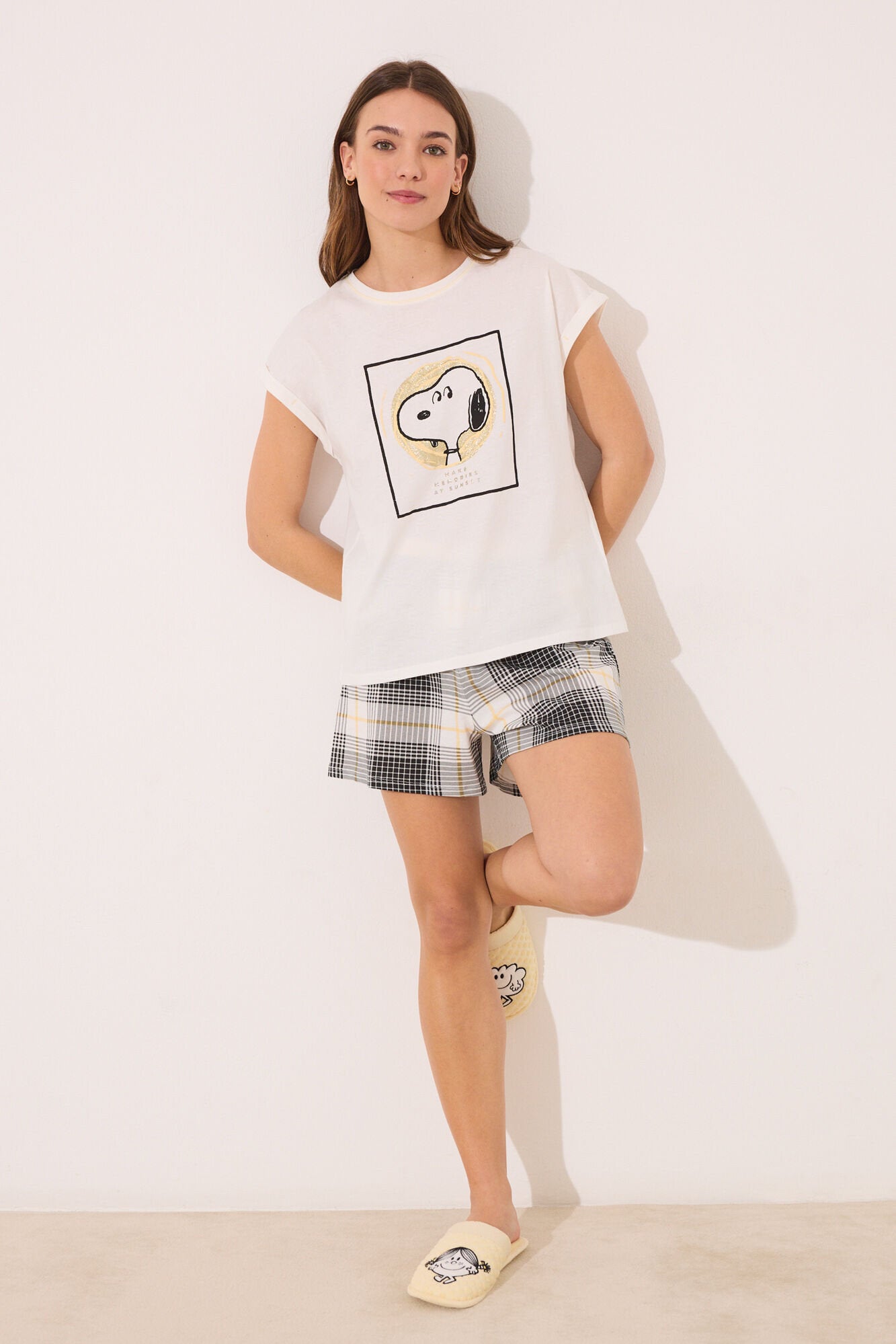 Women Secret_Snoopy Cotton Short Pyjamas with Checkered Pattern_3139874_96_02