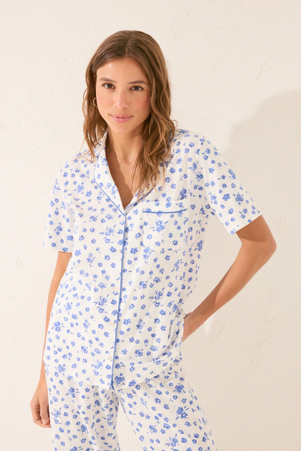 Women Secret_White Floral Classic Pyjamas_3139889_97_01