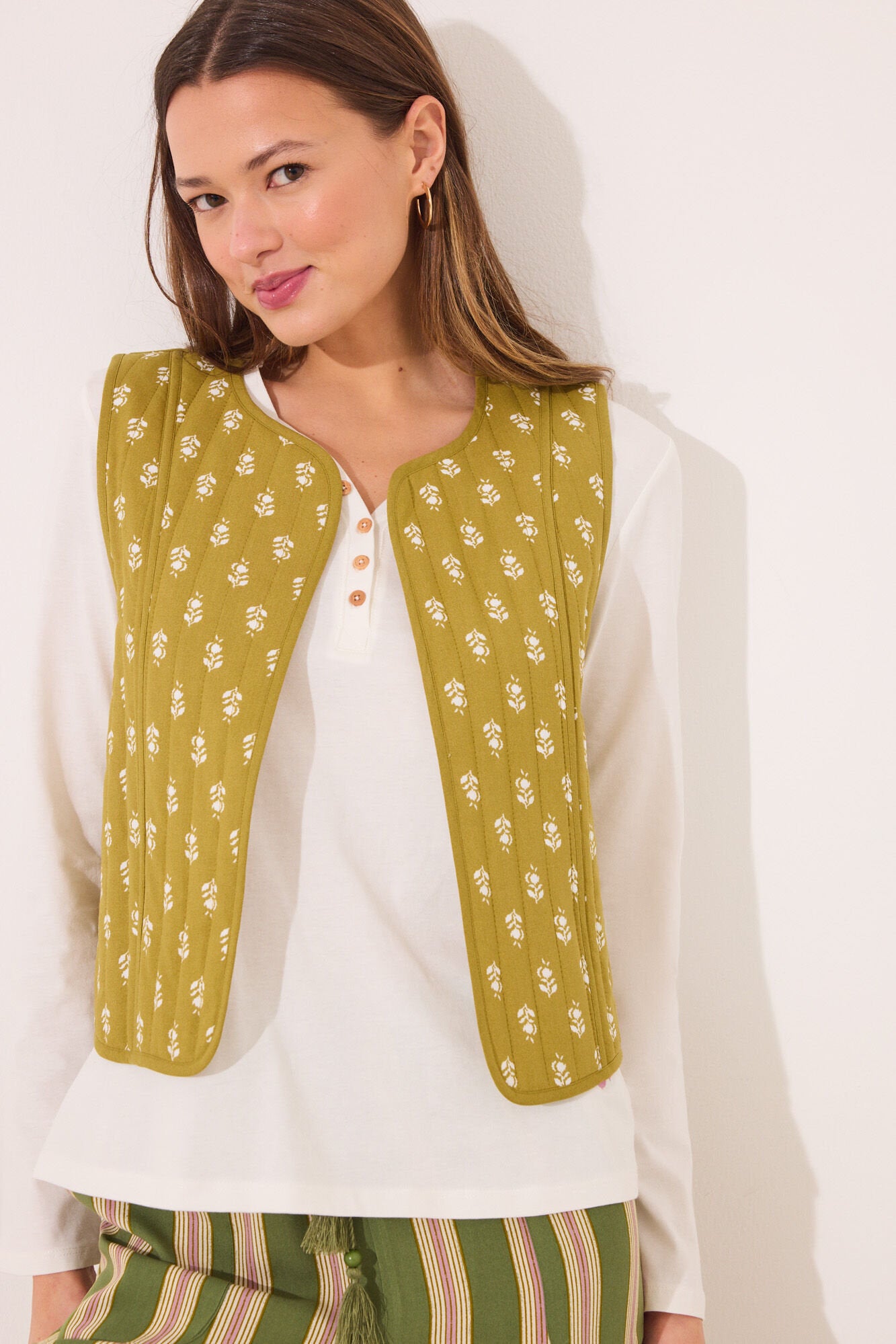 Women Secret_Reversible Gilet 100% Cotton Green Stamps_3149937_97_02