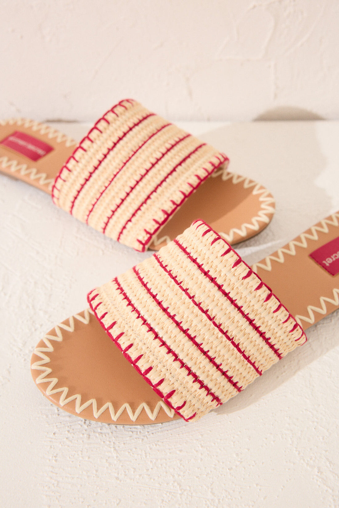 Women Secret_Flat Sandals with Raffia Upper_3229067_38_02