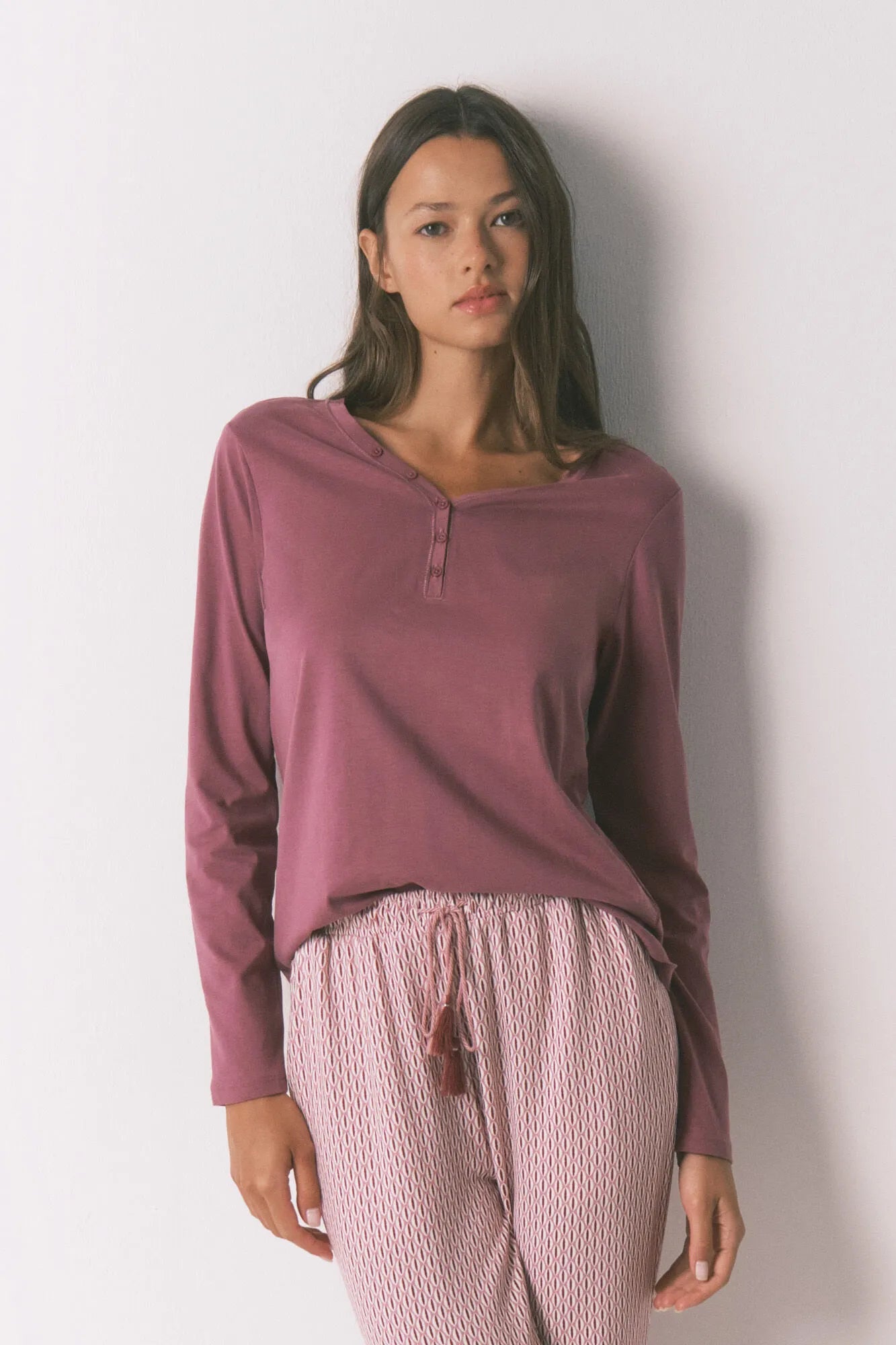 Women Secret_Wine_Long Sleeve Brushed Cotton Maroon T-Shirt_3272281_88_01