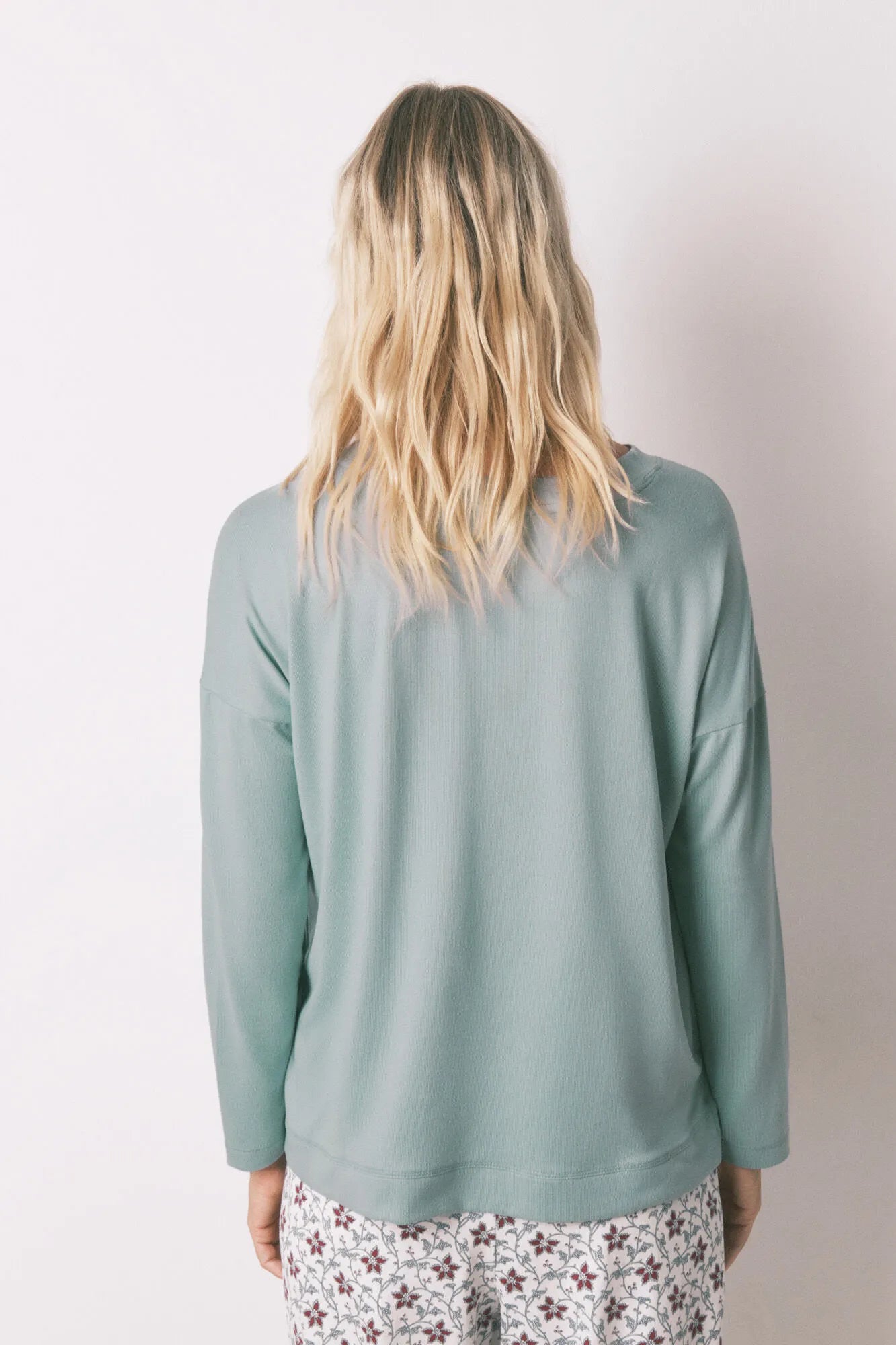 Women Secret_Green_Blue Suede Long Sleeve Jersey-Knit T-Shirt_3272332_23_03