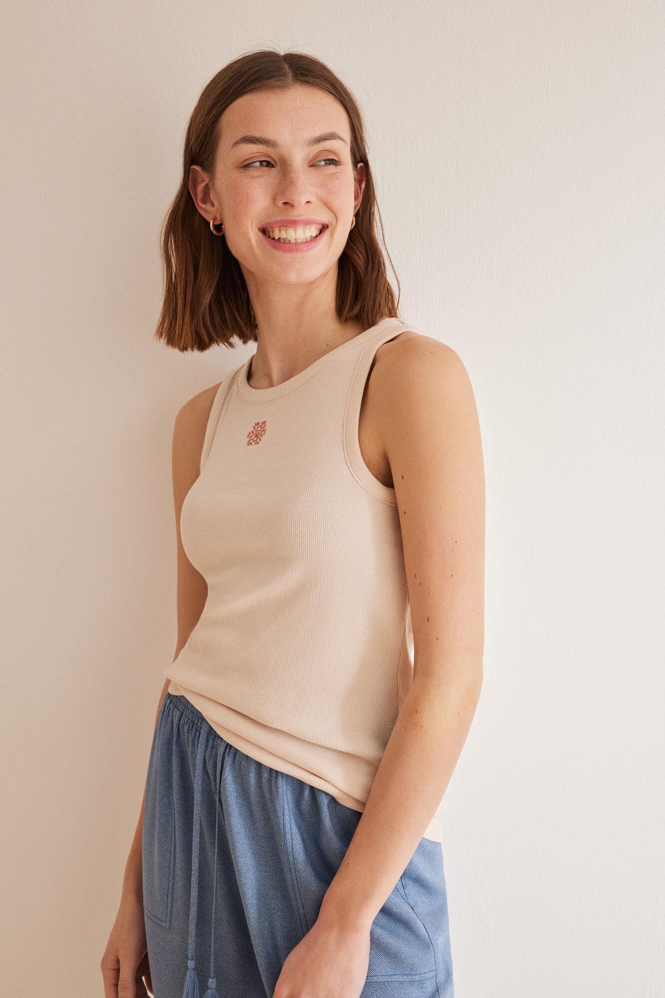 Ribbed Tank Top_3277305_71_04