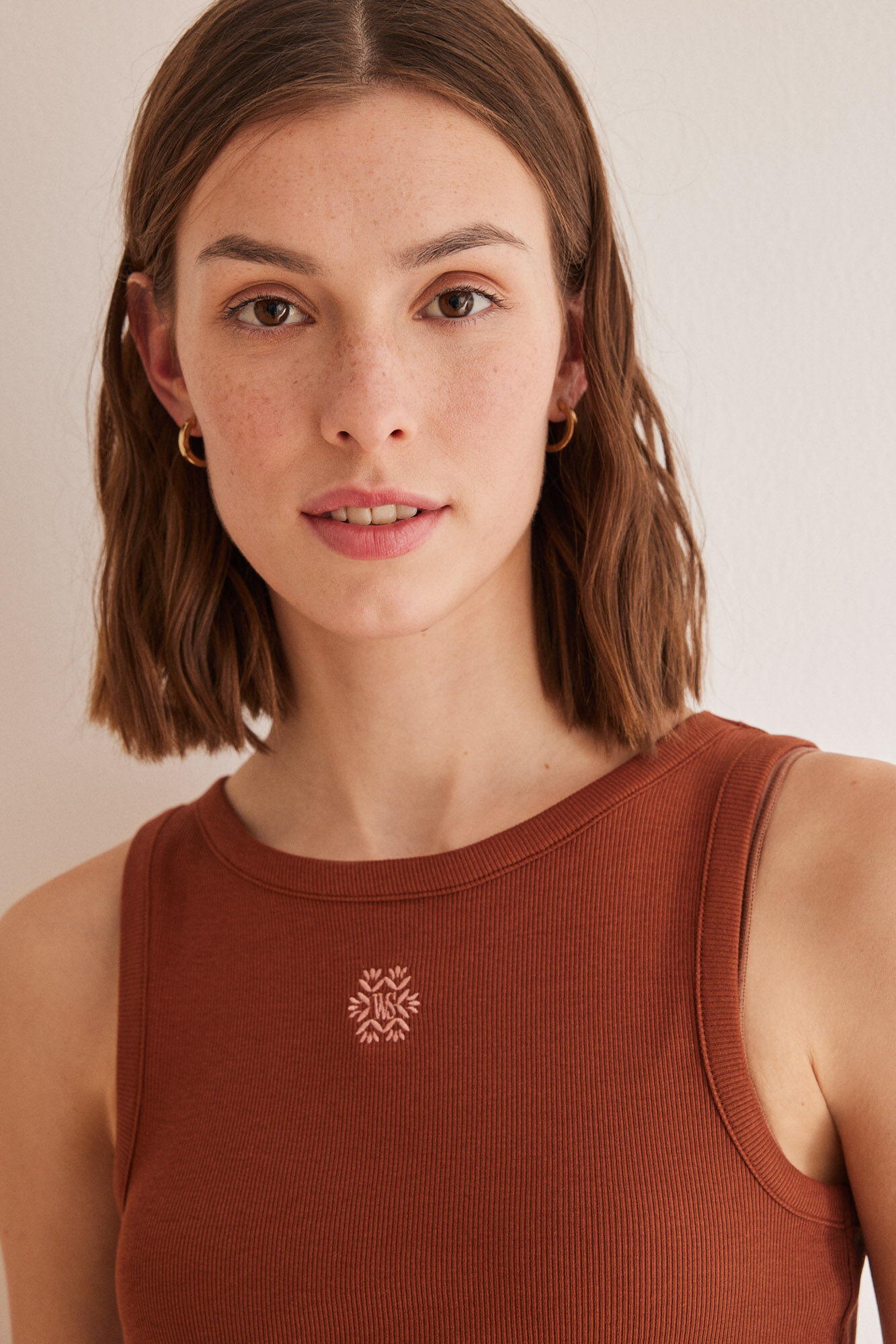 Ribbed Tank Top_3277306_31_01