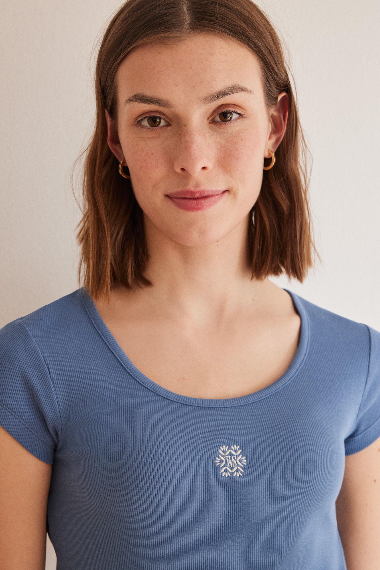 Short Sleeve Ribbed T-Shirt_3277307_11_01