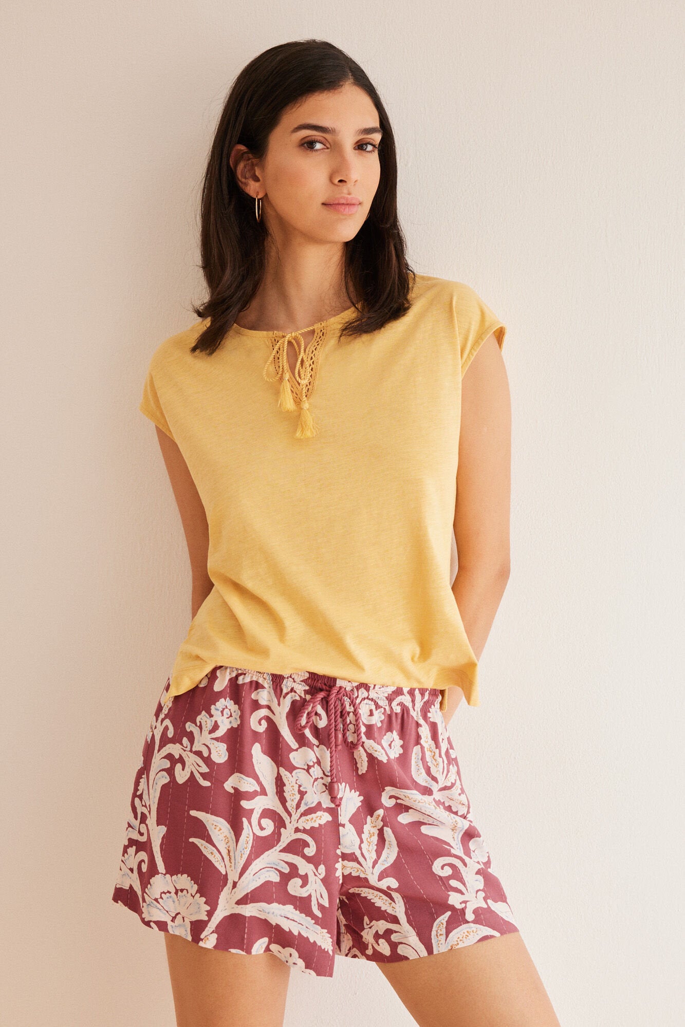 Yellow Short Sleeves T Shirt_3277320_04_04