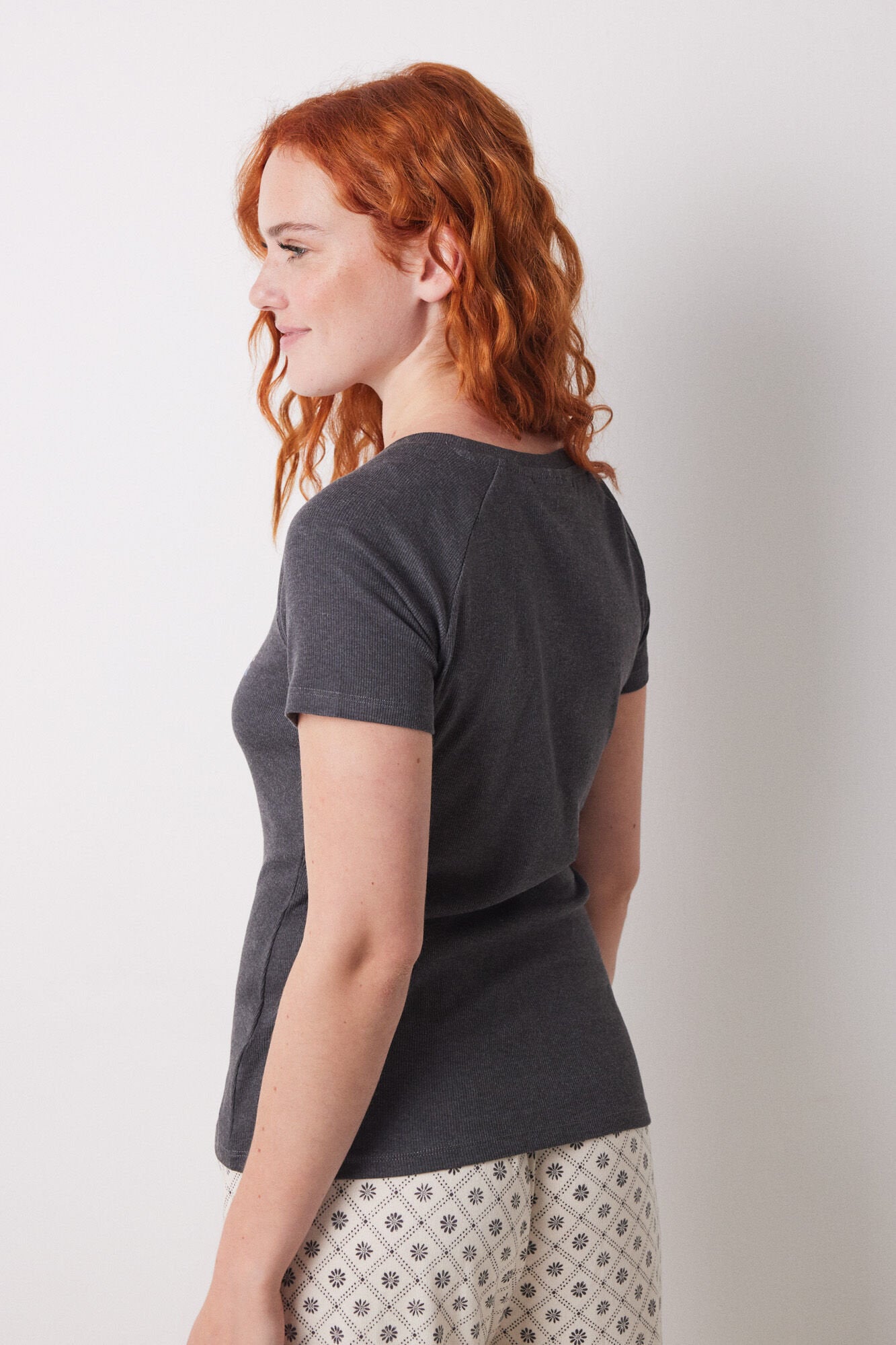 Women Secret_Snoopy Ribbed Short Sleeve T-Shirt_3279685_46_04