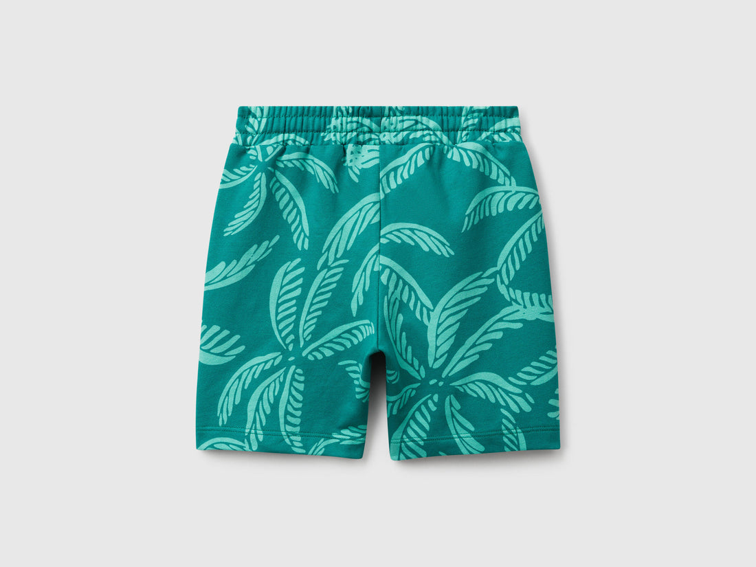 Benetton_Green Shorts with Tropical Print_32IEG901Y_75J_02