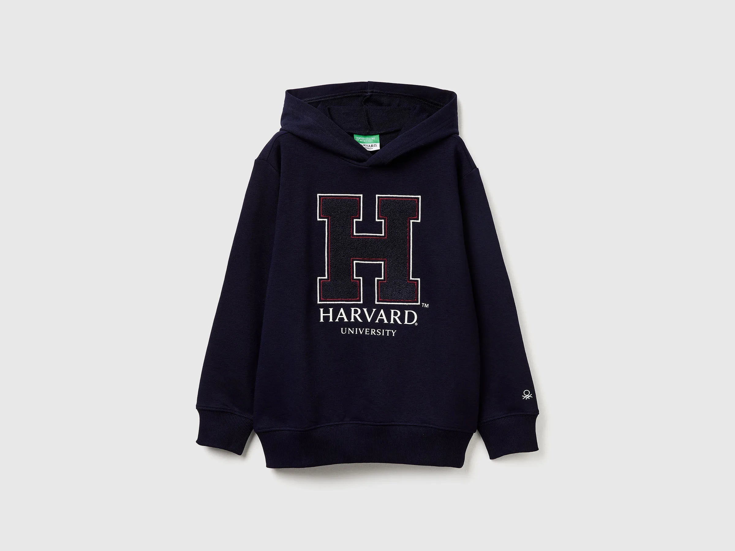 Benetton_Dark Blue_Hoodie ©Harvard University_32N4C204U_016_01