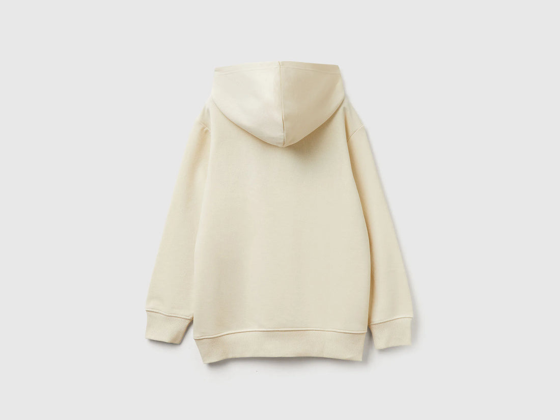 Benetton_Creamy White_Hoodie ©Harvard University_32N4C204U_3C9_02