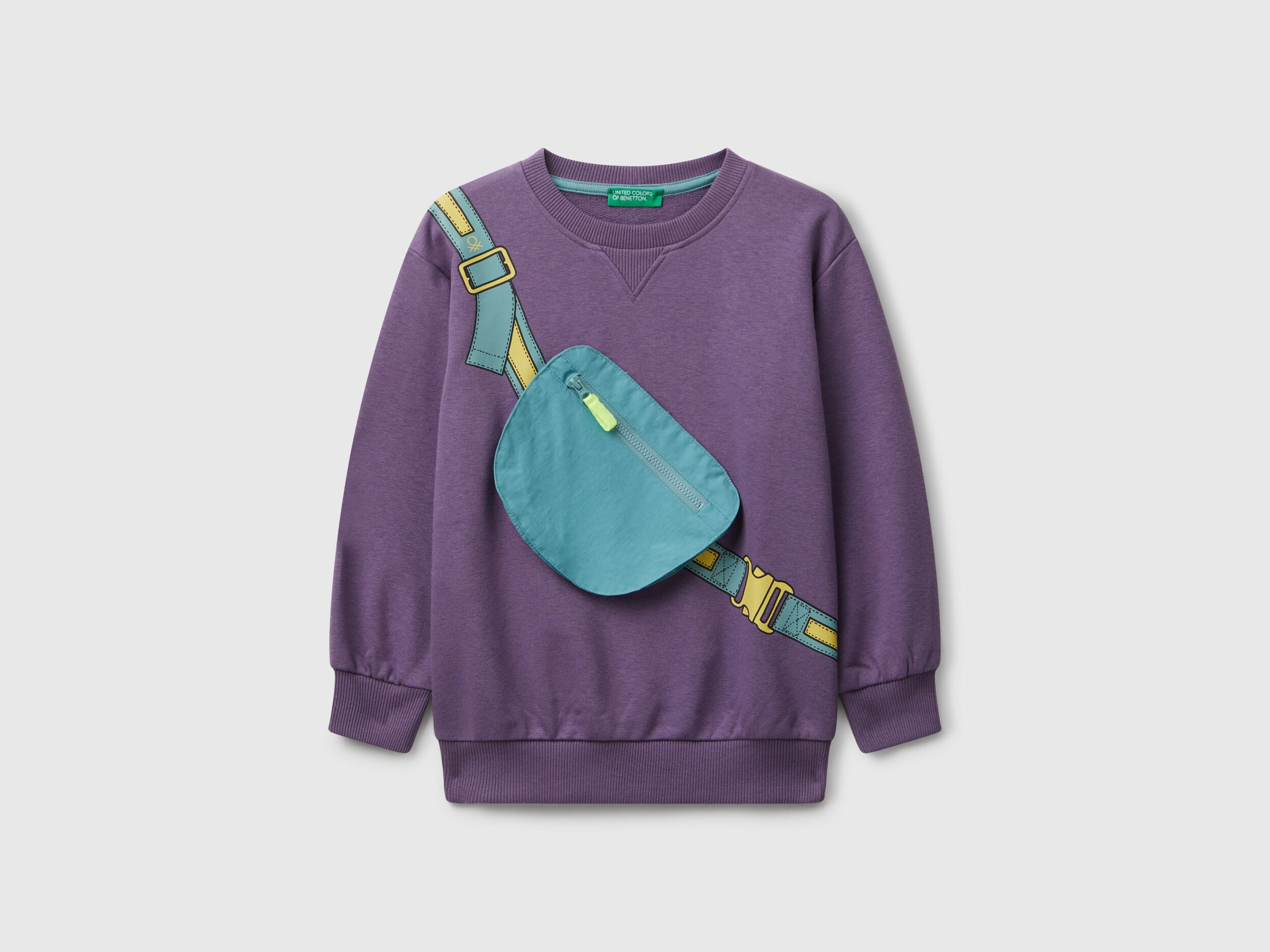 Benetton_Purple_Sweatshirt with Kangaroo Pocket_32N4G10KO_1V4_01