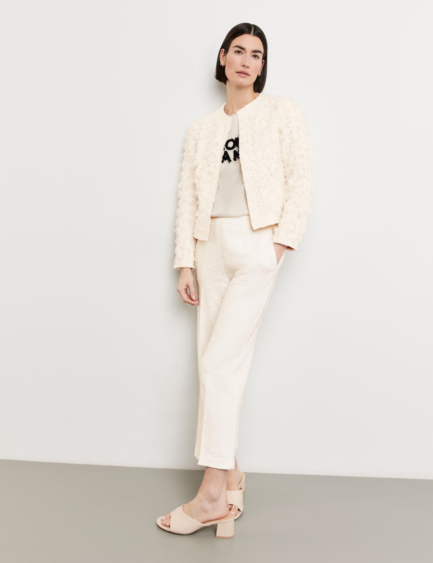 Blazer Jacket With Fringing_330011-31254_90118_05