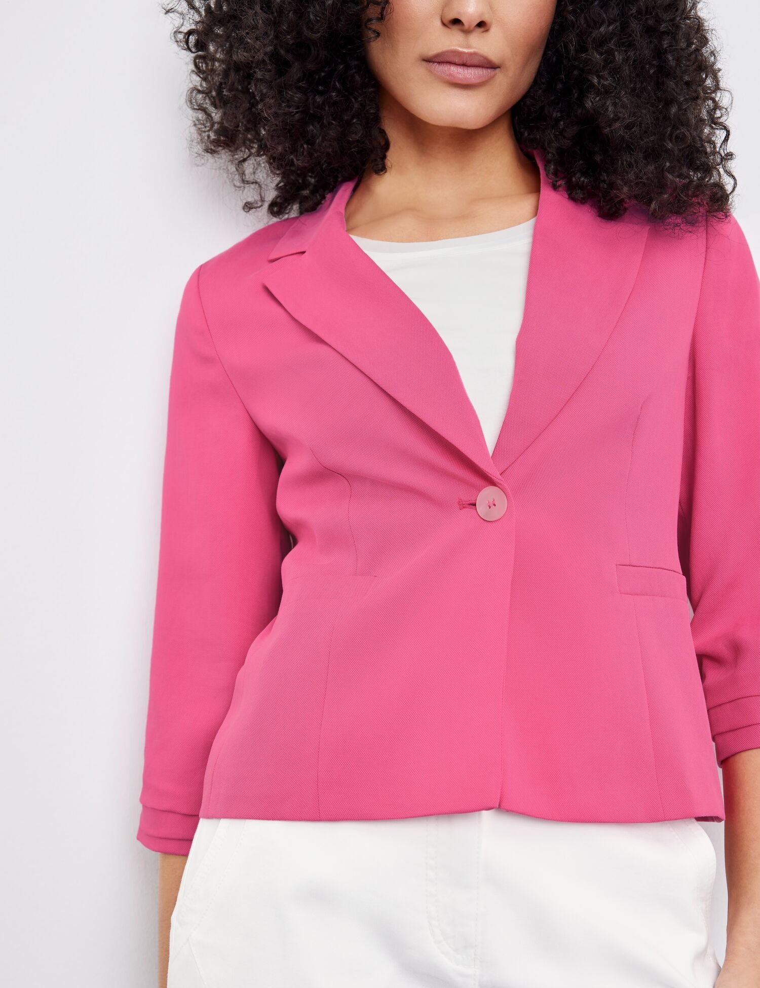 Elegant Blazer With Gathered Sleeves_330041-31267_30913_01