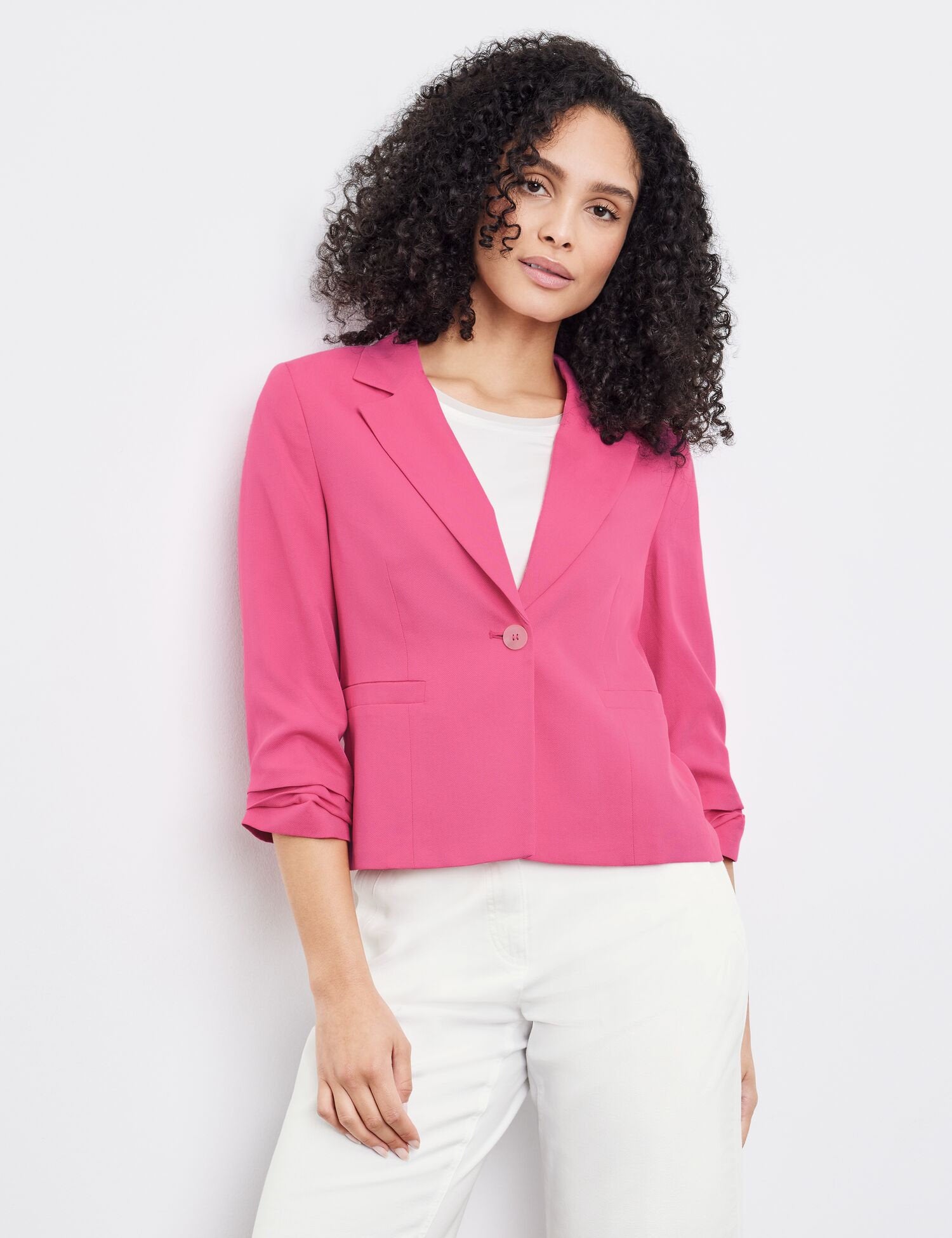 Elegant Blazer With Gathered Sleeves_330041-31267_30913_02